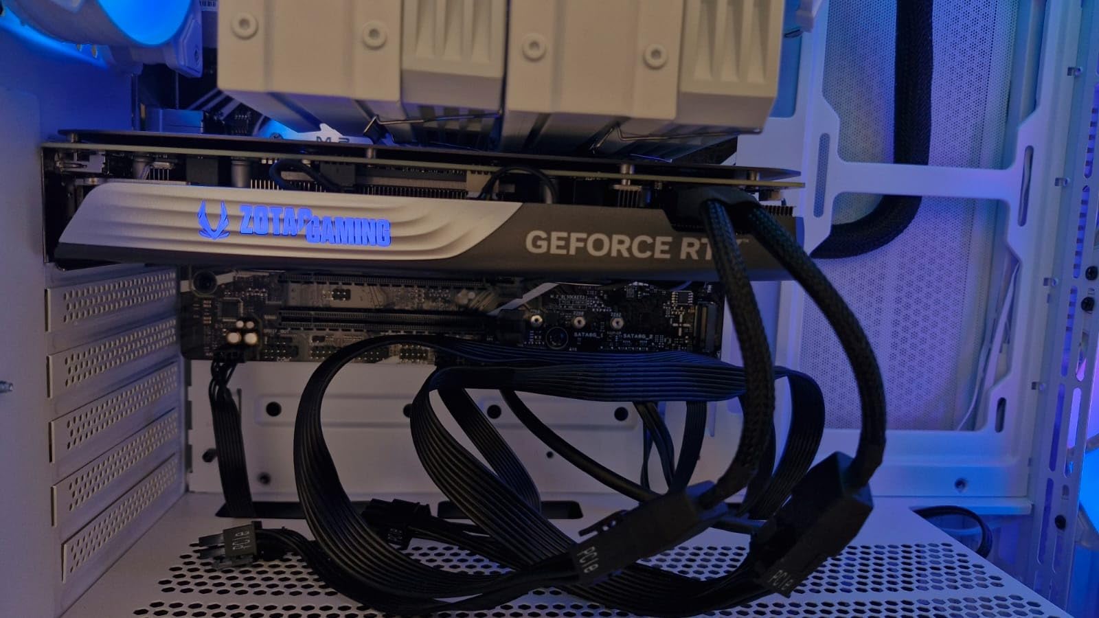 ZOTAC Gaming GeForce RTX 4070 Super Twin Edge DLSS 3 12GB GDDR6X 192-bit 21 Gbps PCIE 4.0 Compact Gaming Graphics Card, IceStorm 2.0 Advanced Cooling, Spectra RGB Lighting, ZT-D40720E-10M customer photo 1