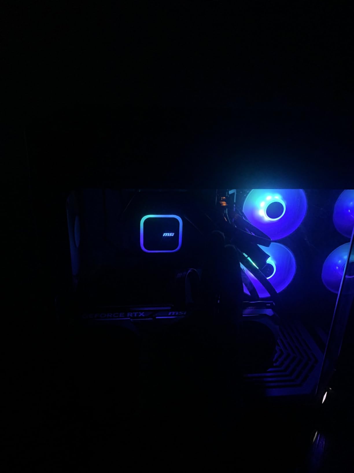 MSI Gaming RTX 4070 Super 12G Ventus 3X OC Graphics Card (NVIDIA RTX 4070 Super, 192-Bit, Extreme Clock: 2520 MHz, 12GB GDRR6X 21 Gbps, HDMI/DP, Ada Lovelace Architecture) customer photo 2