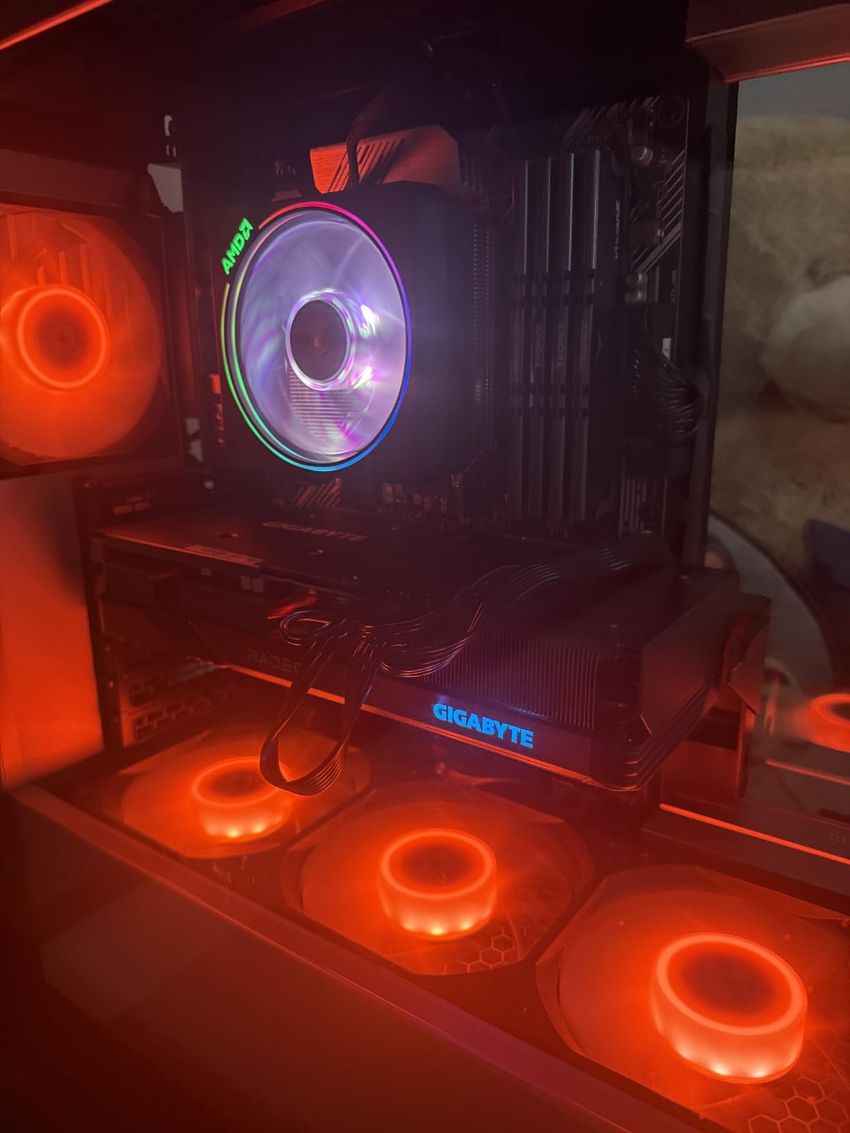 GIGABYTE Radeon RX 7600 XT Gaming OC 16G Graphics Card, 3X WINDFORCE Fans 16GB 128-bit GDDR6, GV-R76XTGAMING OC-16GD Video Card customer photo 2