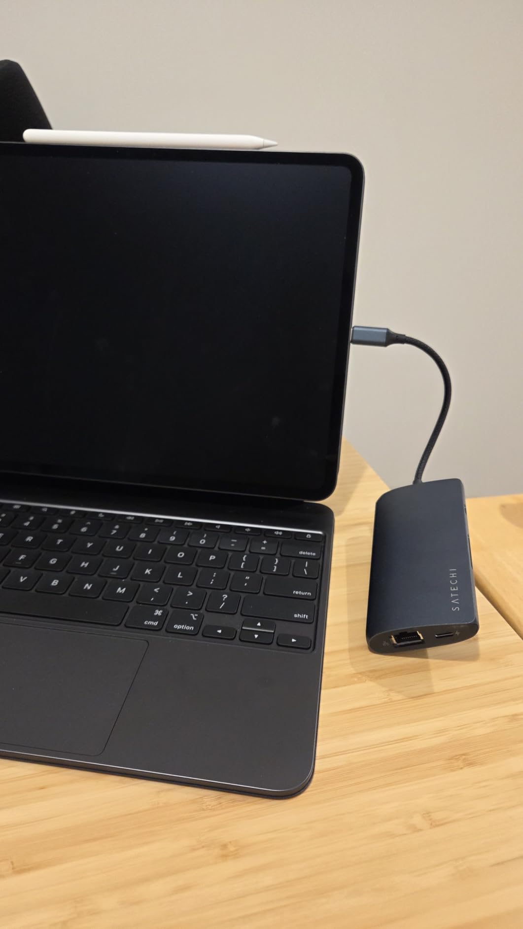 Satechi 8-in-1 USB-C Hub V3, 8K HDMI, 100W Charging, Ethernet, SD Card Reader, Space Gray customer photo 2