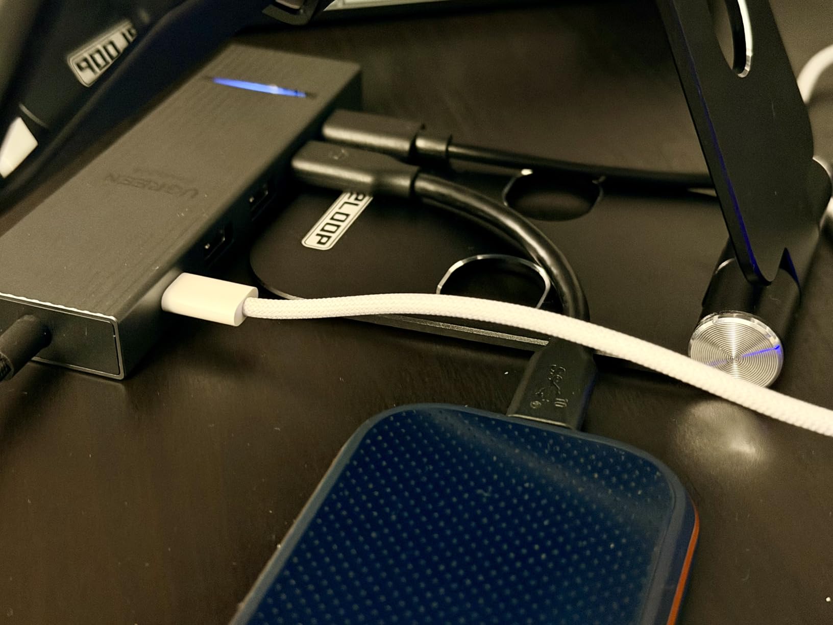 UGREEN Revodok Pro USB-C Hub 6 in 1 10Gbps 4K 60Hz HDMI | 100W PD charging, compatible with MacBook Neo/Pro/Air, iPad Pro, Thinkpad Rog Ally and More customer photo 1