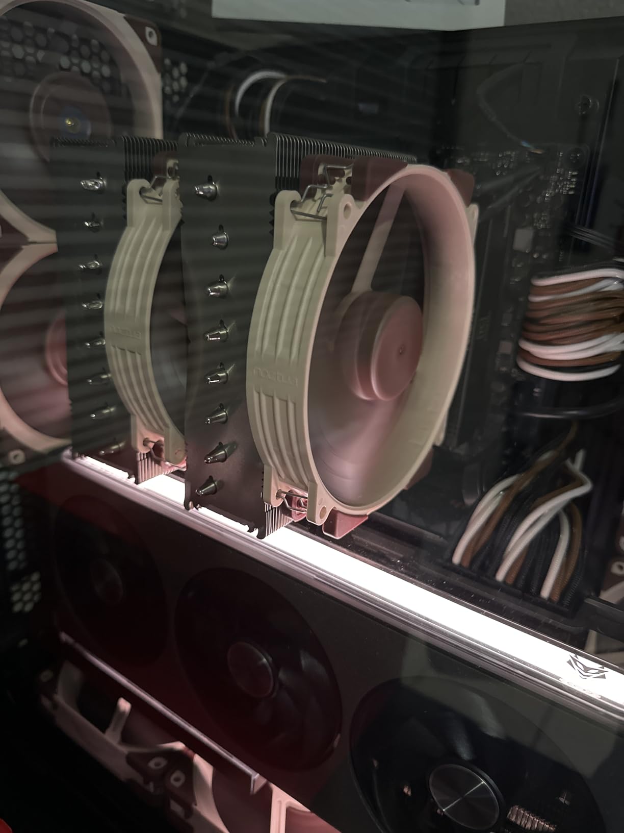 Noctua NH-D15 G2, Quiet High-Performance Dual Tower CPU Cooler | 168mm Height, Ultimate Low-Noise Cooling, 8 Heatpipes, For Intel & AMD, Dual Enthusiast-Grade 140mm Fans, Rich Accessory Kit customer photo 1