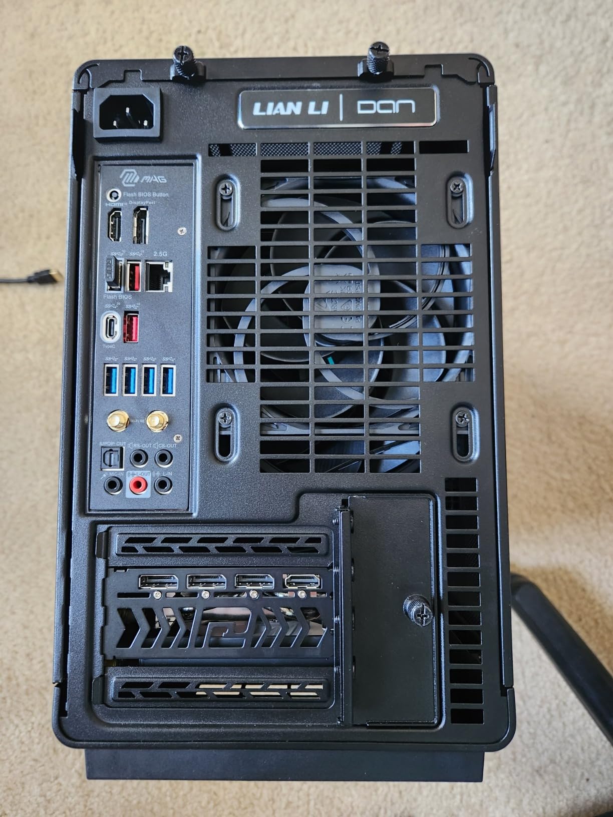 Lian Li A3-mATX-26.3L Micro Form Factor Chassis-Flexible Power Supply Installation-No Fans Included-Supports 360mm AIO-Modularity Design-For M-ATX and ITX Motherboard-DAN Collaboration-Black customer photo 2