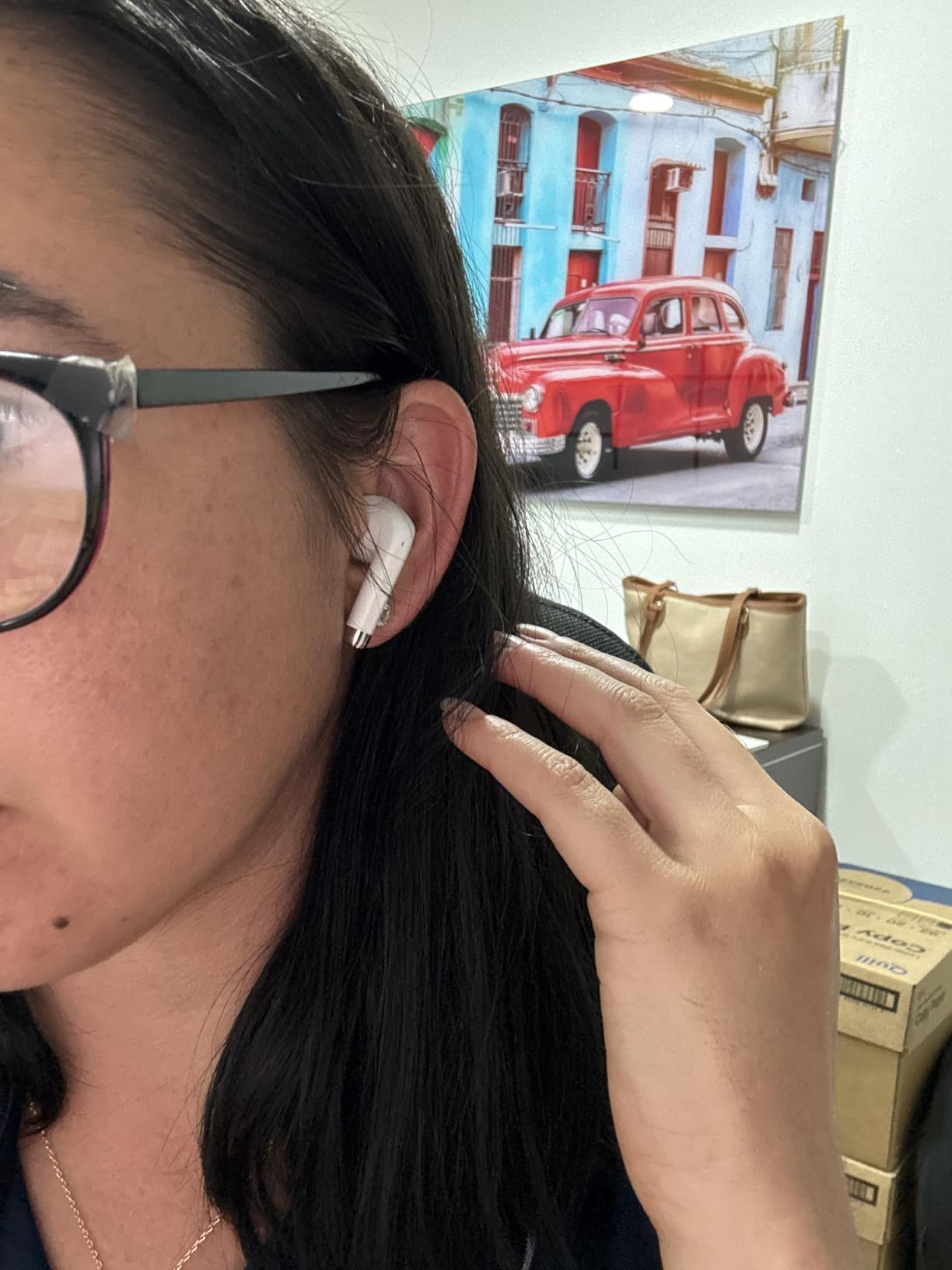 KTGEE Wireless Earbuds Bluetooth 5.3 with 40Hrs Playback, Stereo Sound, LED Display, IPX7 Waterproof, White customer photo 2