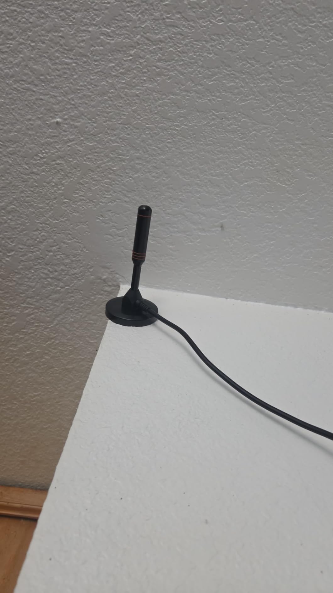 Digital TV Antenna for Smart TV Indoor, TV Antenna with 3M Stick Base | Support 4K 1080p & Long Range Reception, HDTV Antenna for Local Channels, Easy Installation Antenna For TV without Cable customer photo 1