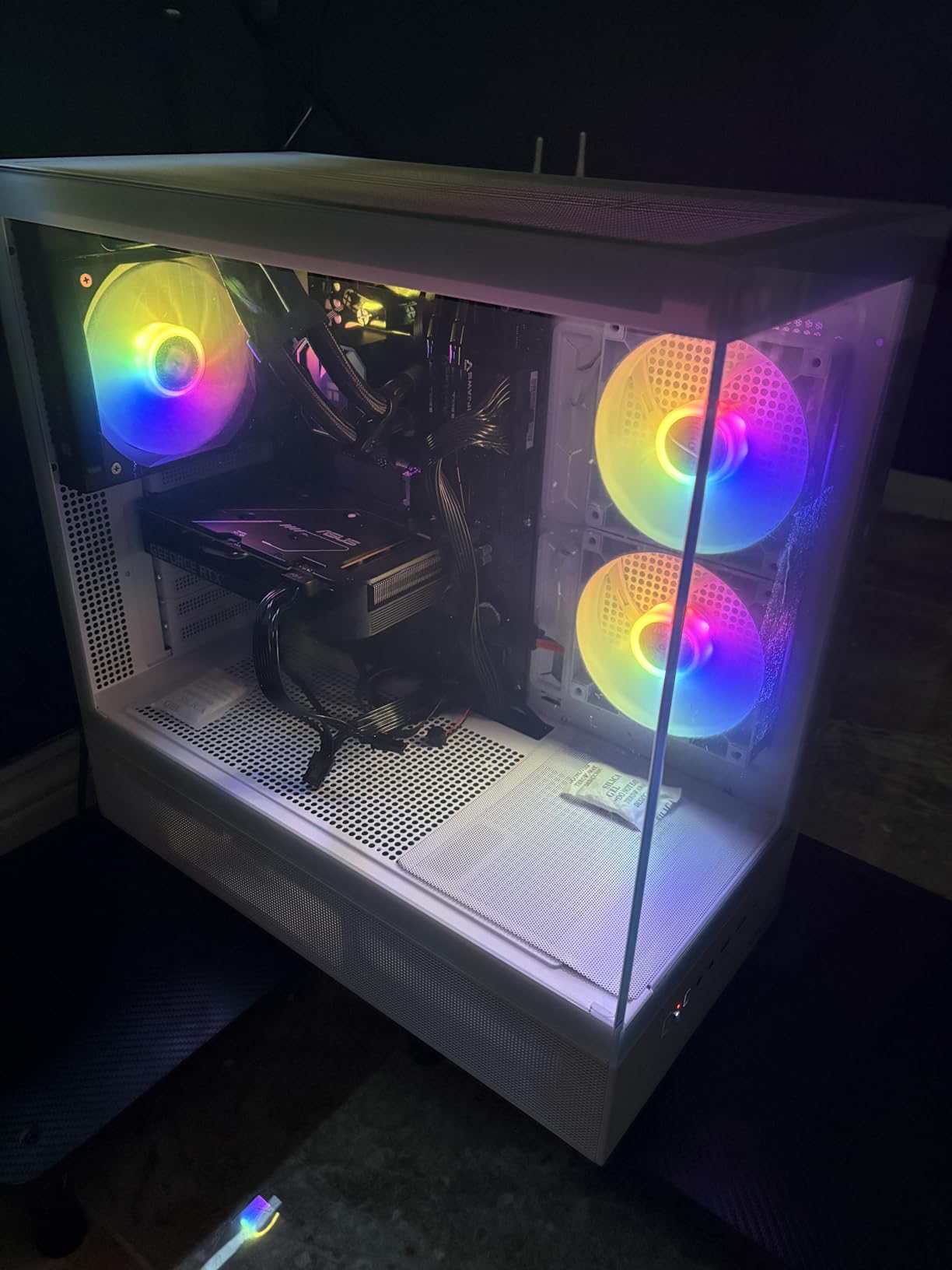 MONTECH XR Panoramic High Airflow ATX PC Case, 3 ARGB PWM Fans, White | 420mm GPU Support, 360mm Radiator, Dual Tempered Glass, USB-C, Reverse Blade Fans, Magnetic Dust Filters, Up to 9 Fans customer photo 2