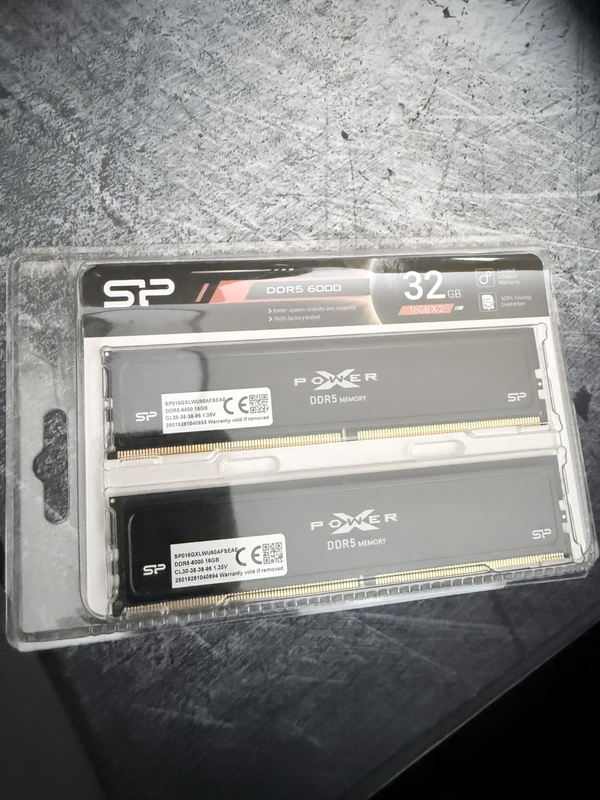 Silicon Power Value Gaming DDR5 32GB (2x16GB) 6000MT/s (PC5-48000) 288-pin CL30 1.35V UDIMM Desktop RAM Computer Memory SP032GXLWU60AFDJ customer photo 2