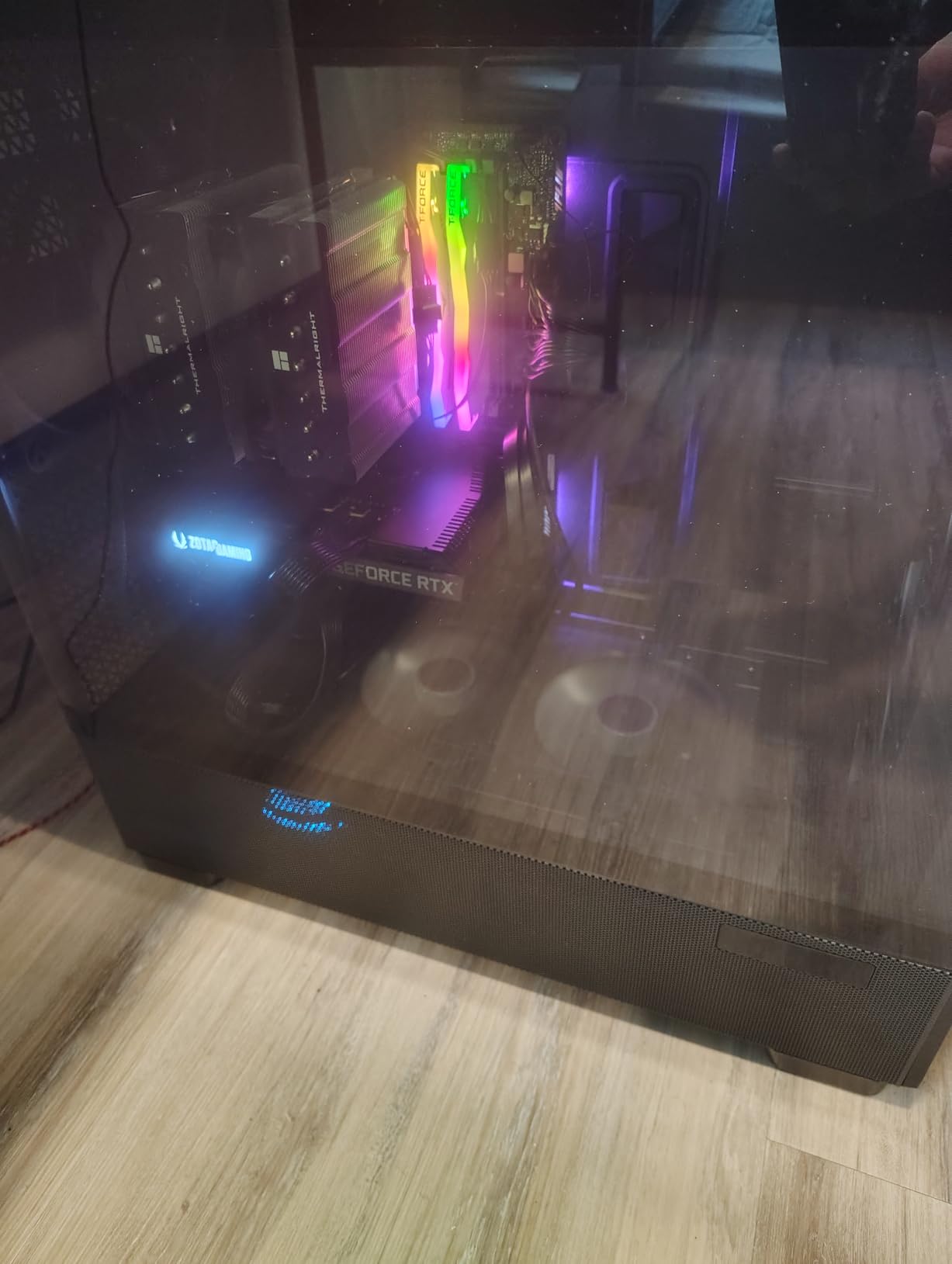 Antec Flux Pro Full-Tower E-ATX PC Case, 6 PWM Fans Included, Black | 6 PWM Fans, Walnut Wood Front Panel, High-Airflow, 90 Degree Rotated PSU Mount, 420mm Radiator Support, CPU & GPU Temp Display customer photo 2
