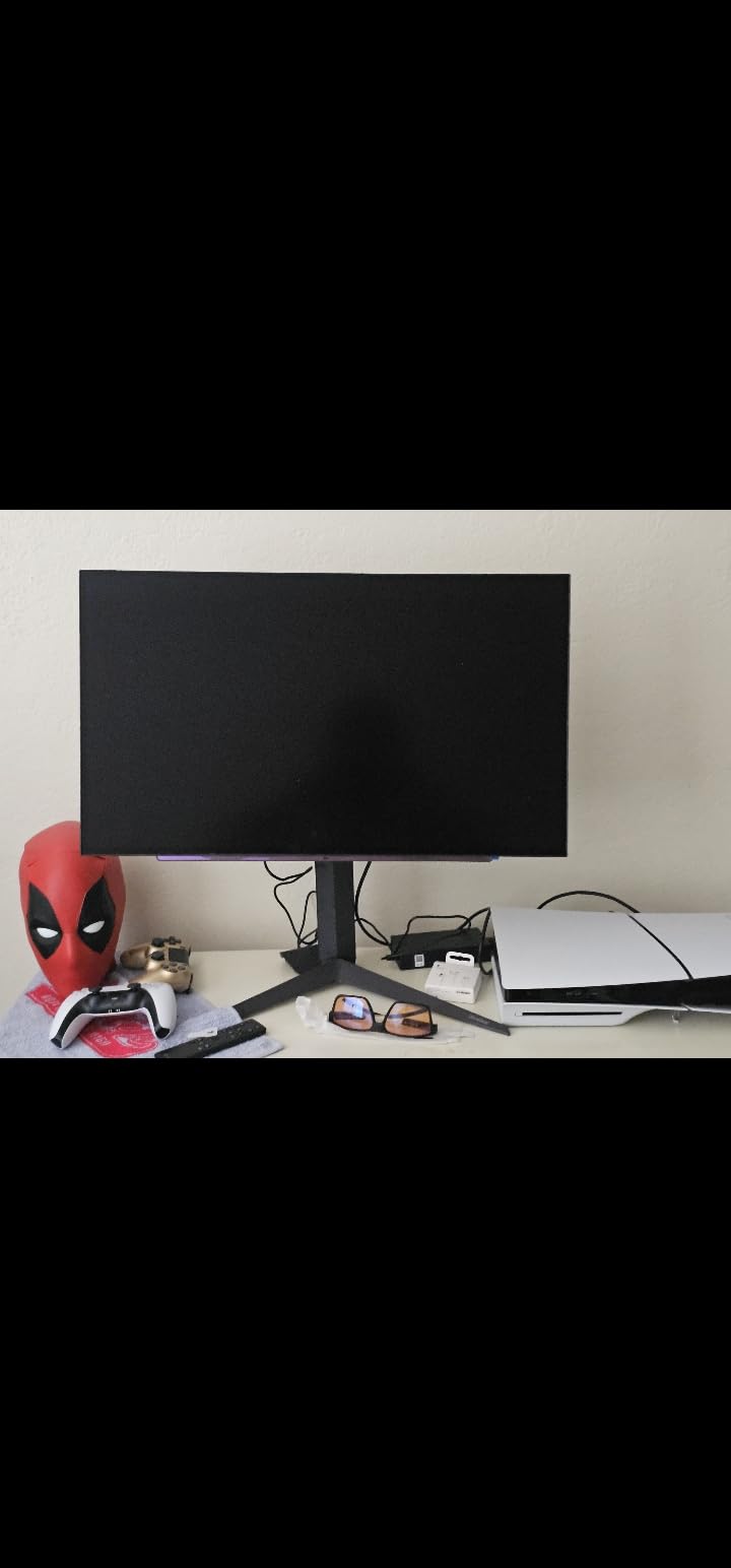 LG 27GS93QE 27-inch Ultragear OLED Gaming Monitor QHD 1440p 240Hz 0.03ms DisplayHDR True Black 400 AMD FreeSync Premium Pro NVIDIA G-Sync HDMI 2.1 DisplayPort Tilt/Height/Pivot Stand Black customer photo 1