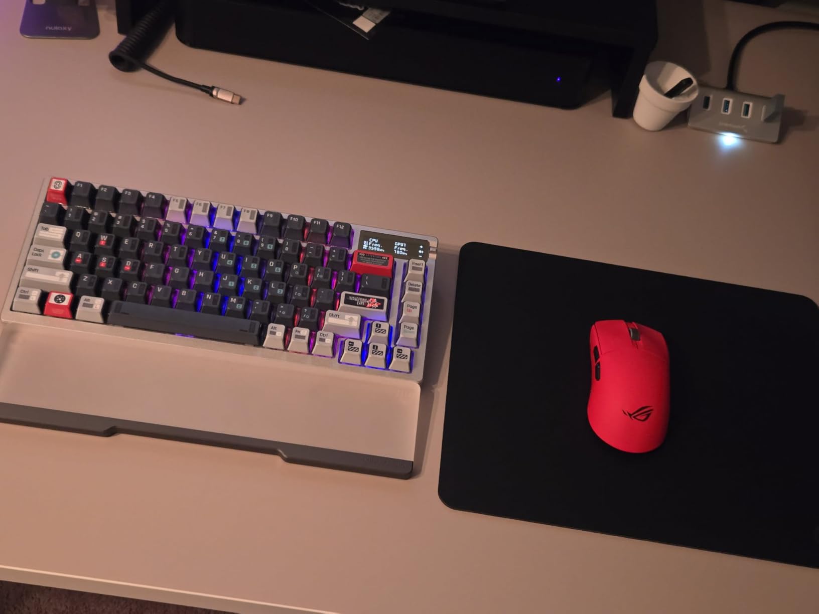 ASUS ROG Harpe Ace Mini Wireless Esports Gaming Mouse - Small Compact Design, Right-Handed, 49g Lightweight, Tri-Mode Connectivity, 36K DPI, up to 105Hr Battery, Pro-Approved, PC/Mac Support - Black customer photo 1