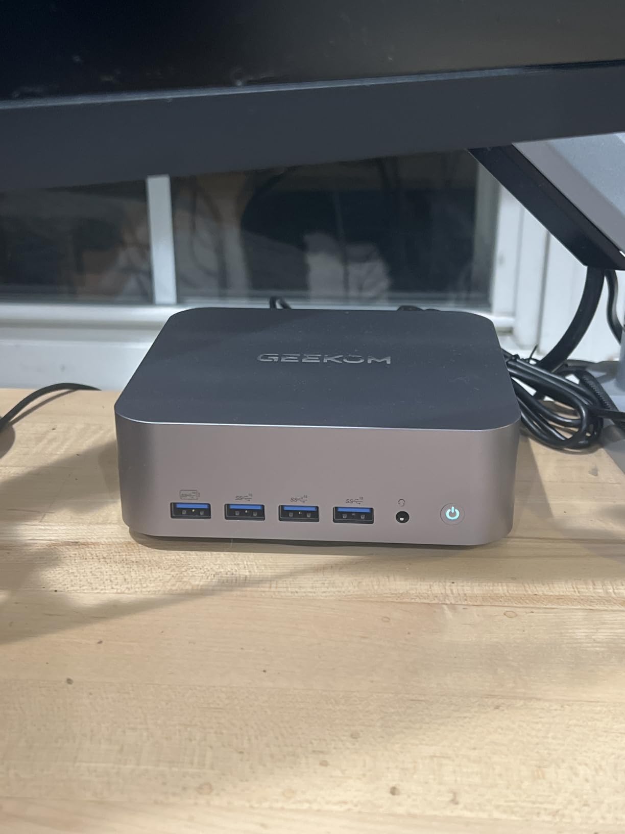 GEEKOM GT1 Mega AI Mini PC 14th Gen Intel Ultra9 185H|32GB DDR5+1TB SSD | Desktop Computer Windows 11, Intel Arc GPU/Dual 2.5G LAN/WiFi 7/BT 5.4/USB4/3-Year Warranty/Mini computer for Game＆Business customer photo 1