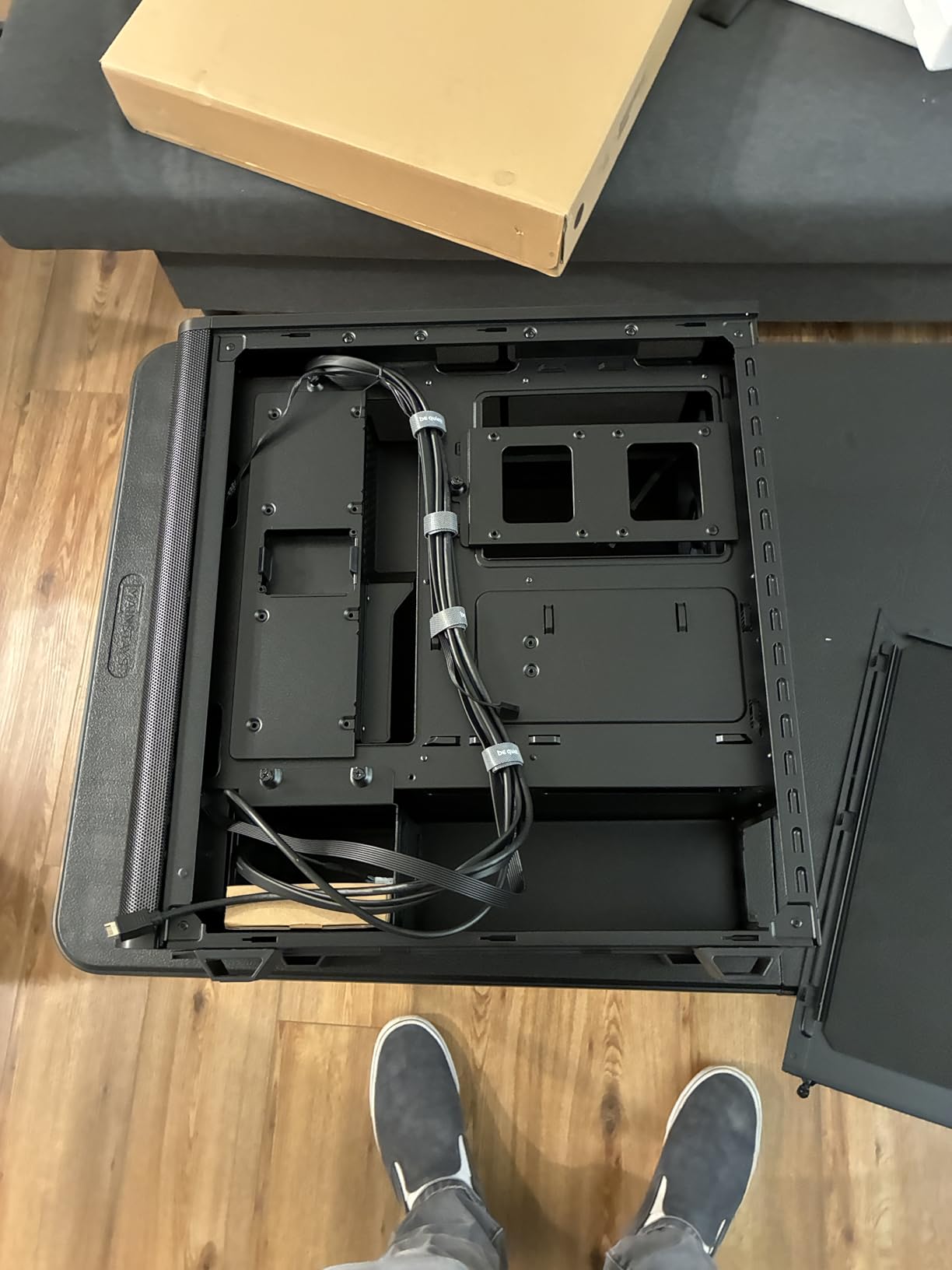 be quiet! Pure Base 501 Black ATX Case | 2 Preinstalled Pure Wings 3 140mm PWM Fans | Optimized Air Pressure | Compact PC Case | Vertical GPU Installation | USB 3.2 Gen. 2 Type C | BG073 customer photo 1