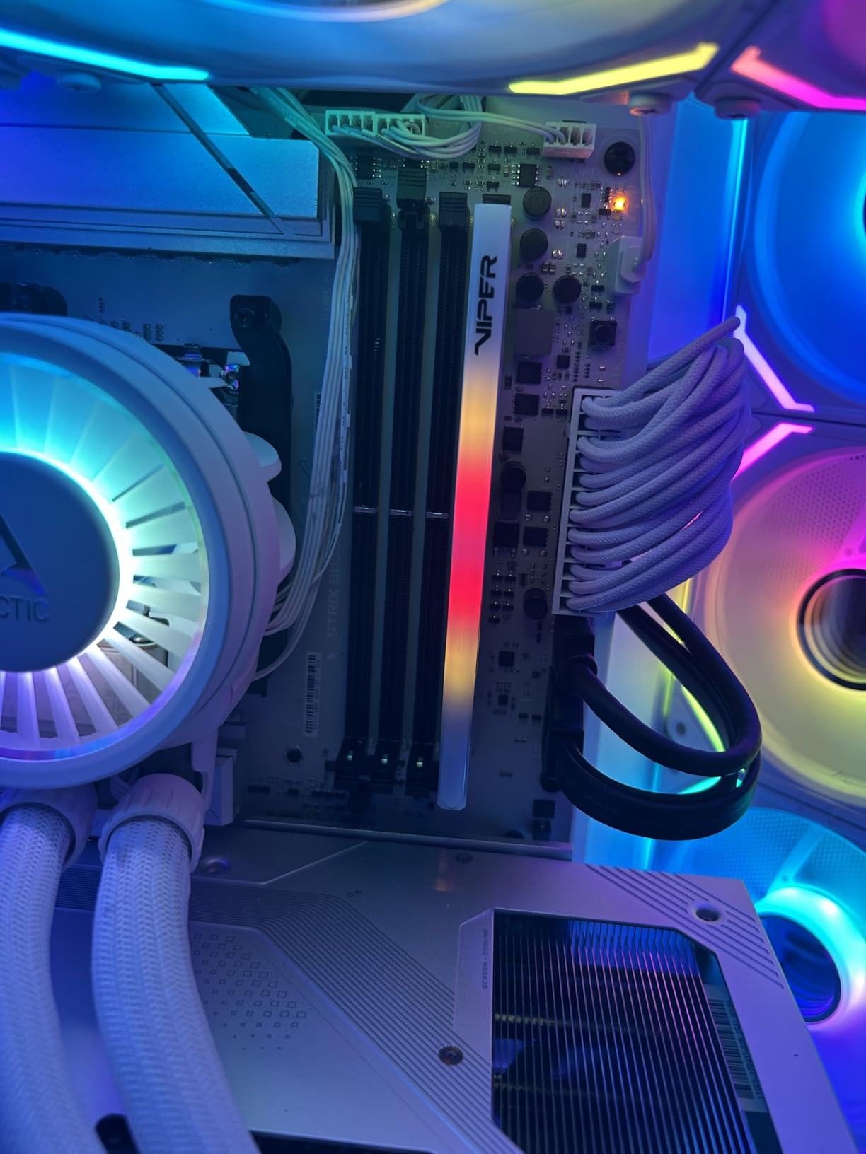Patriot Memory Viper Elite 5 RGB DDR5 RAM 32GB (2X16GB) 6000MT/s CL30 1.35v UDIMM Desktop Gaming Memory Kit Compatible with Intel XMP/AMD Expo - PVER532G60C30KW customer photo 1