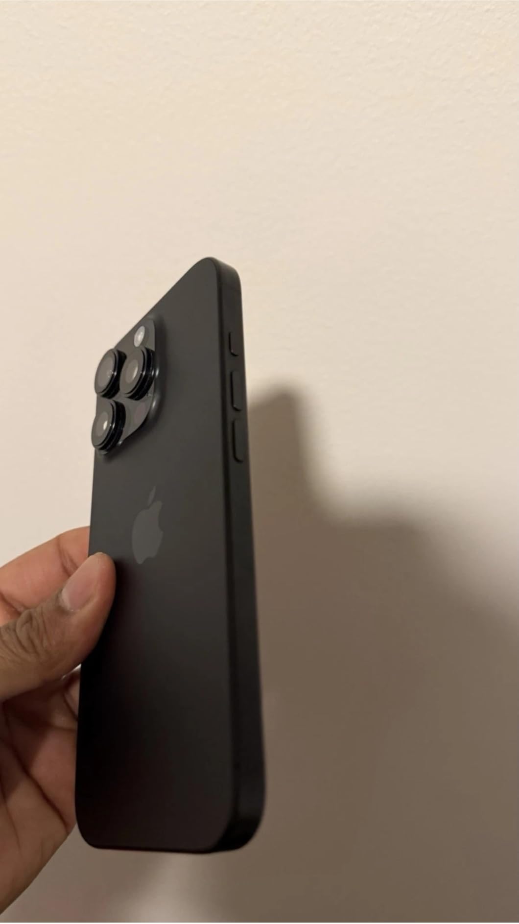 Apple iPhone 16 Pro, 128GB, Black Titanium - Unlocked (Renewed) customer photo 1