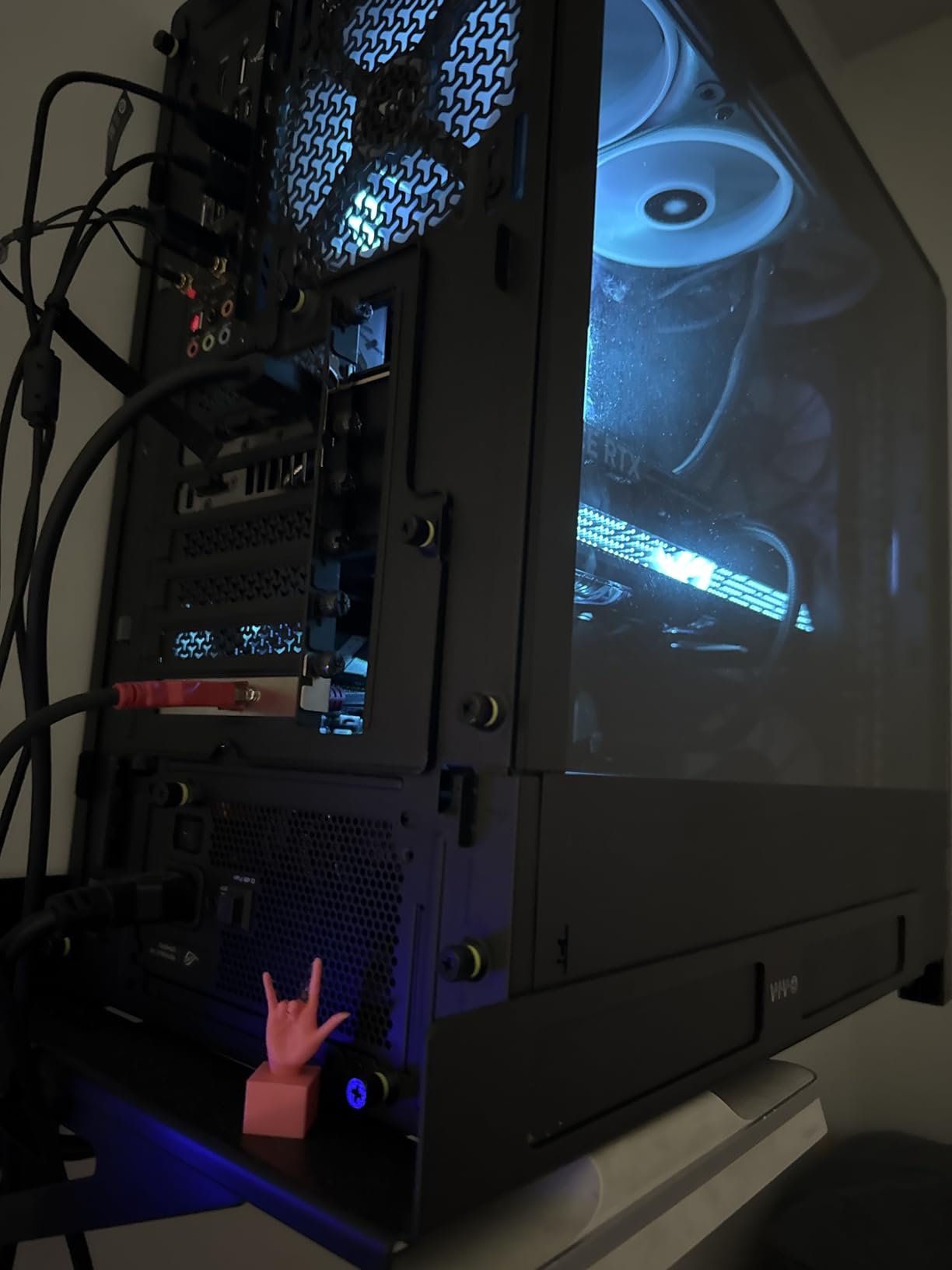 ASUS ROG Strix 1200W Platinum (Fully Modular Power Supply, 80 Plus Platinum Certified, ATX 3.1, GaN MOSFET, GPU-First Intelligent Voltage Stabilizer, 10-Year Warranty) customer photo 2