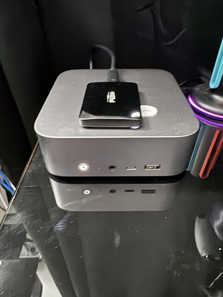 SER9 Pro AI Mini PC, AMD Ryzen 7 H255 (Up to 4.9GHz), 24GB LPDDR5X 6400MT/s 1TB NVMe SSD, Radeon 780M, Built-in Mic/Speaker, USB4, WiFi 6, 2.5G LAN, 4K@240Hz Triple Display, Desktop Computer customer photo 1