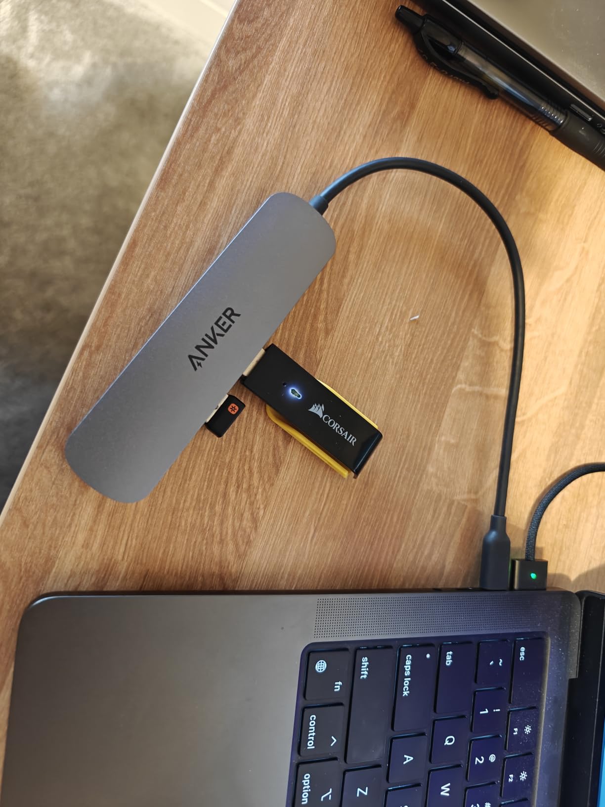 Anker USB-C Hub, 5-in-1 USB Hub for Laptops, 4K HDMI Multiport Adapter | 90W Max Power Delivery, 3x5Gbps USB A Data Ports customer photo 1