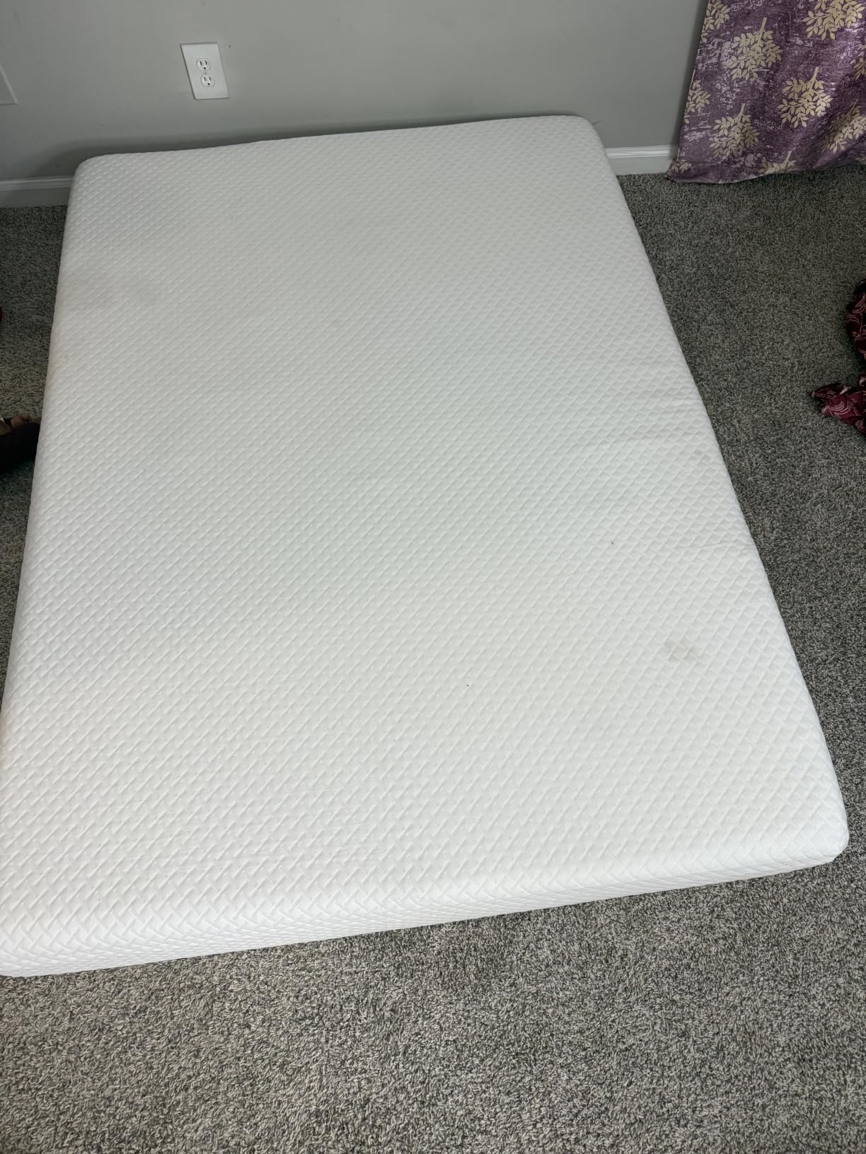 EGOHOME 10 Inch Queen Mattress, Memory Foam Mattress in a Box with Cooling Green Tea Gel, Relieve Pressure with Medium Firm Support, CertiPUR-US Certified, 80''L x 60''W, White customer photo 2