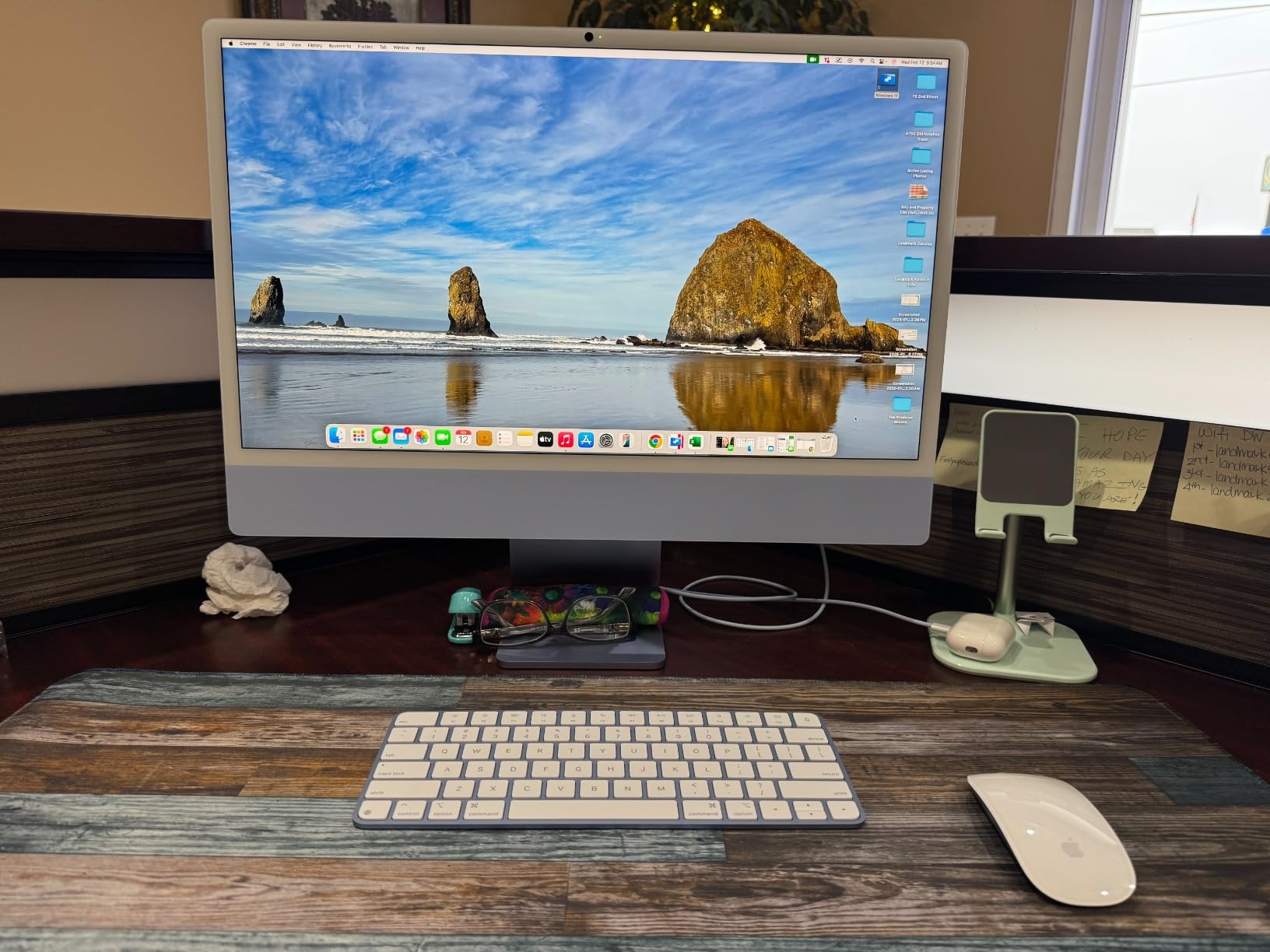 Apple 2024 iMac All-in-One Desktop Computer with M4 chip with 8-core CPU and 8-core GPU: Built for Apple Intelligence, 24-inch Retina Display, 16GB Unified Memory, 256GB SSD Storage; Blue customer photo 1