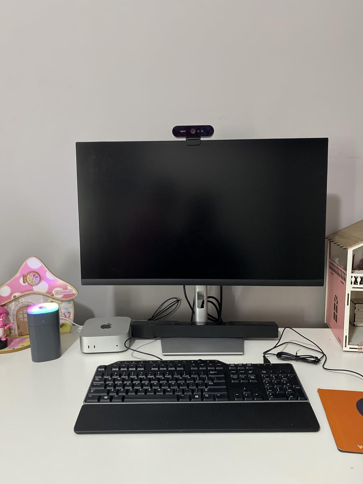 2024 Mac mini Desktop Computer with M4 chip with 10-core CPU and 10-core GPU: Built for Apple Intelligence, 16GB Unified Memory, 256GB SSD Storage, Gigabit Ethernet. Works with iPhone/iPad customer photo 1