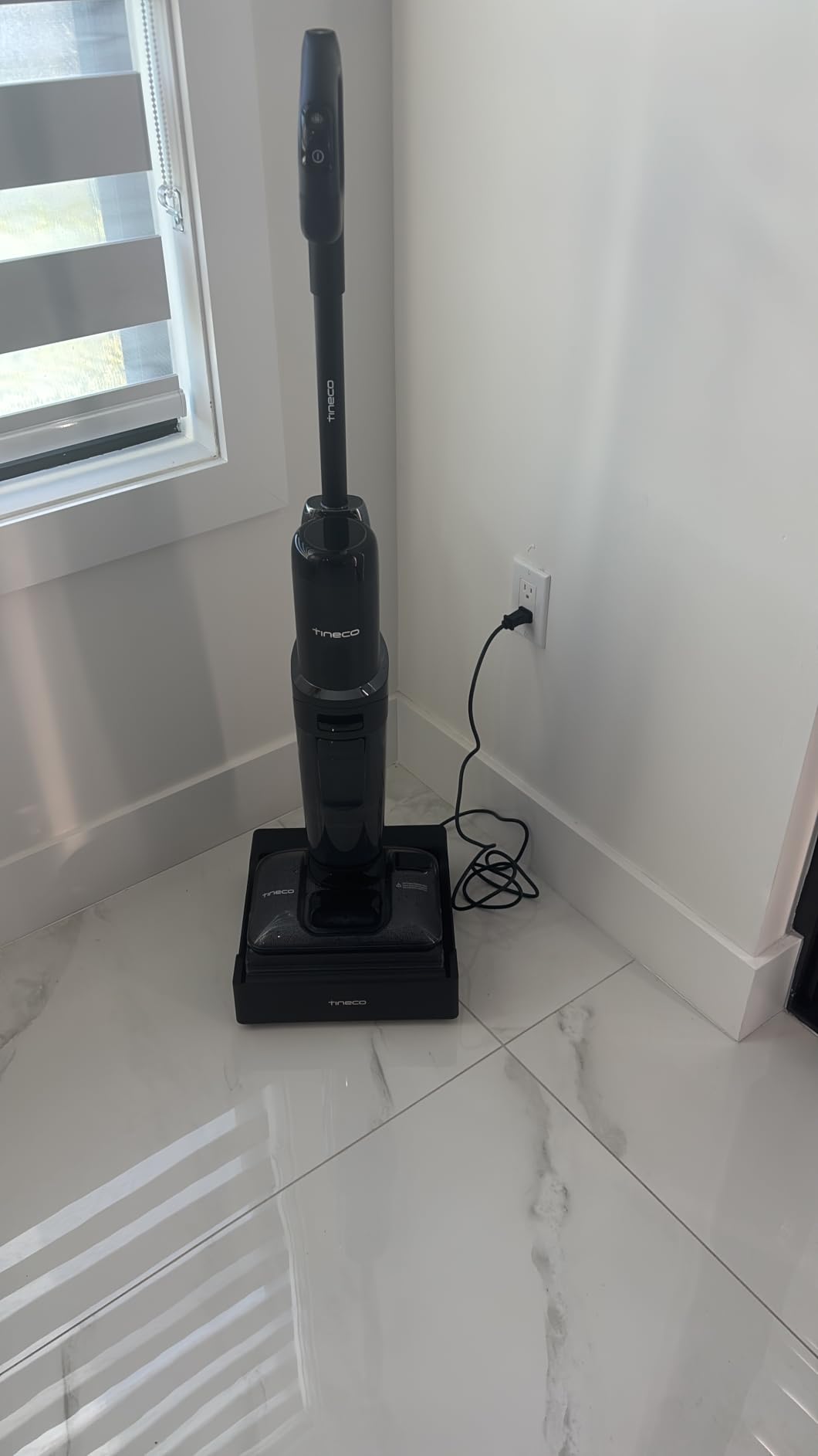 Tineco Floor ONE S7 Stretch Ultra Cordless Wet Dry Vacuum Cleaner, 180° Lay-Flat Anti-Tangle Design, 50 Minutes Runtime, 185℉ Flashdry Self-Cleaning, Dual-Sided Edge Cleaning Floor Cleaner customer photo 1