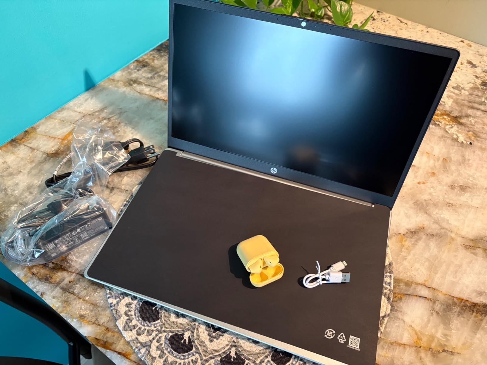 HP 15.6