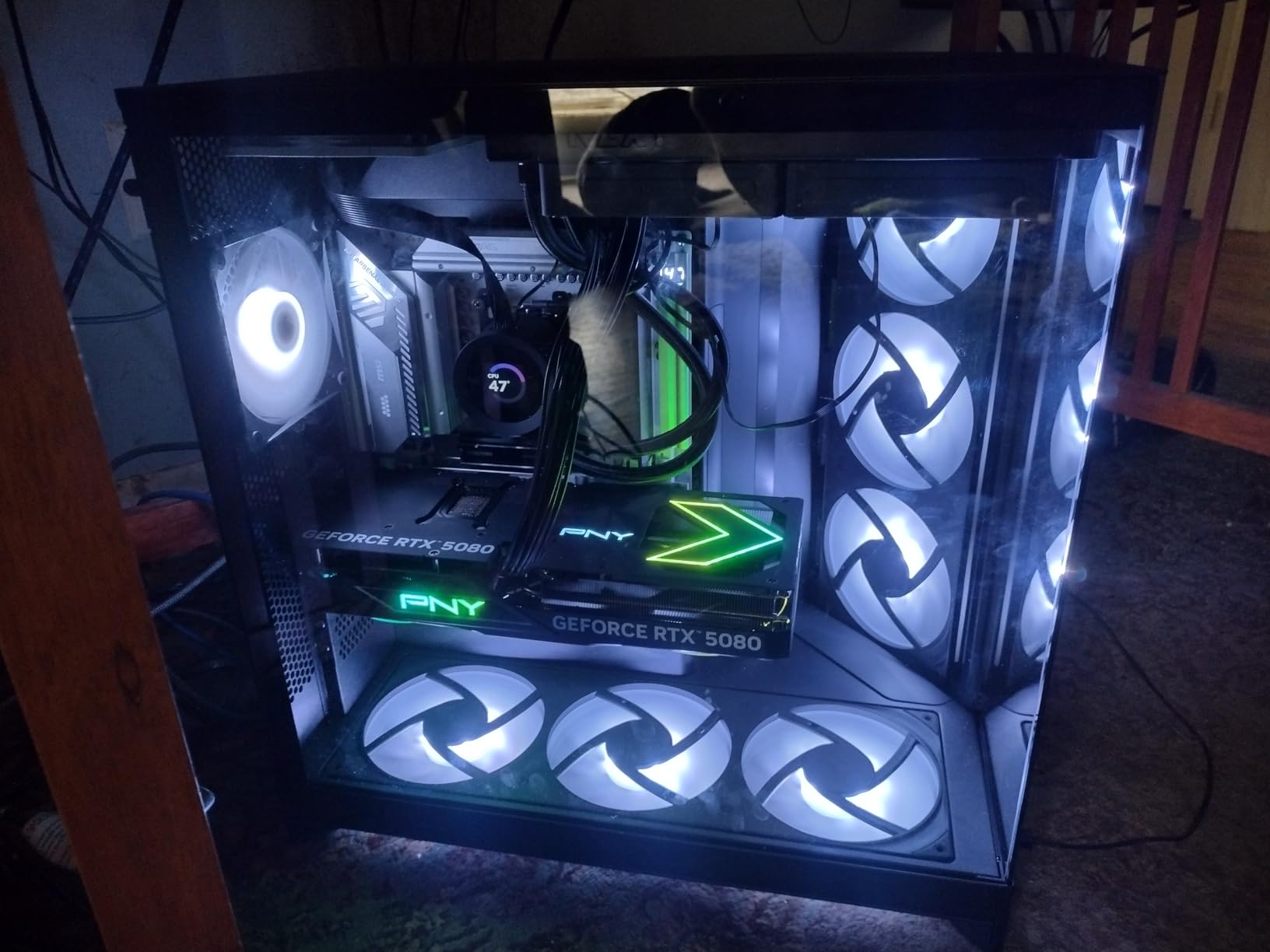 NZXT H9 Flow RGB+ (2025) - Large Dual-Chamber ATX Mid-Tower Airflow PC Case - Includes 7 RGB Fans (6 x 140mm, 1 x 120mm) & Control Hub - 420mm Radiator Support - Back-Connect Ready - Black customer photo 2