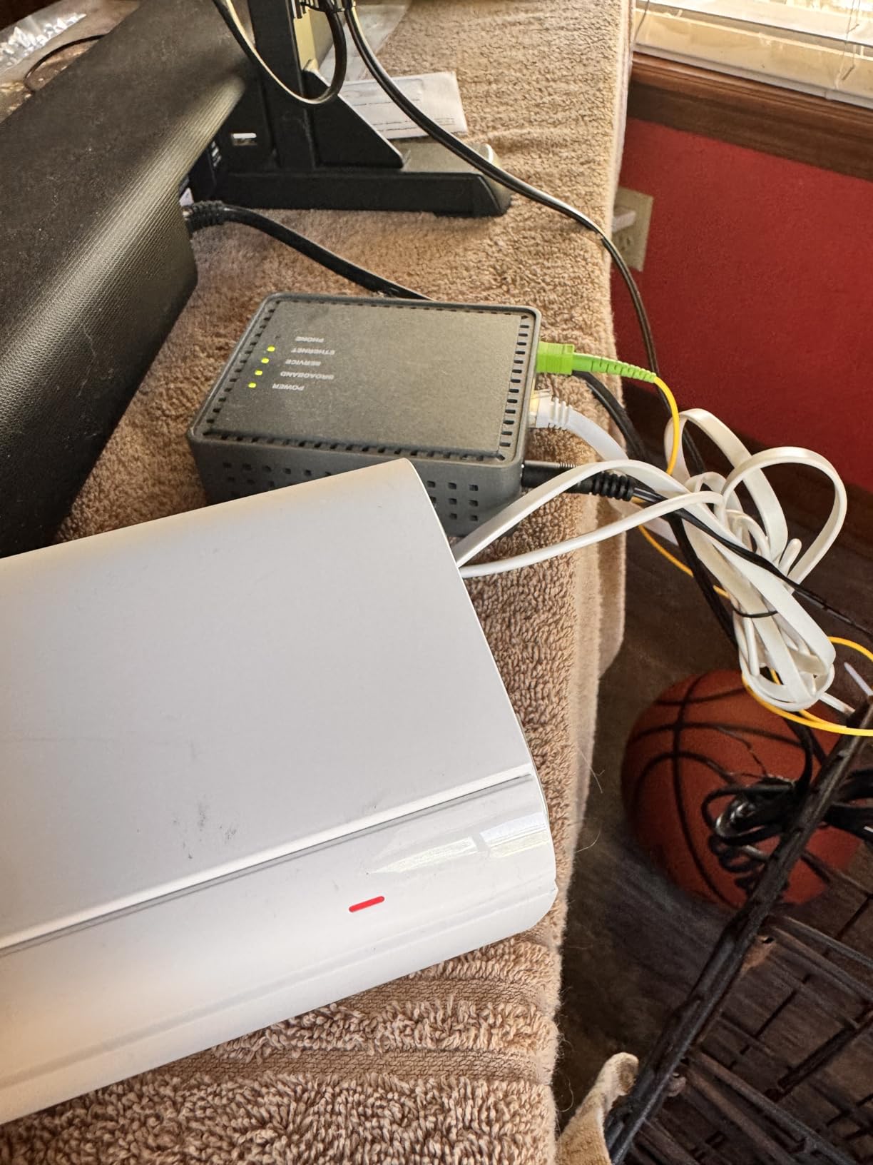 Tenda AX3000 WiFi 6 Mesh System Nova MX12 - Whole Home Mesh WiFi Coverage up to 7,000 sq. ft., Dual-Band WiFi Mesh Network for 160+ Devices, Fast & Stable, Replaces Wireless Router (3-Pack) customer photo 1
