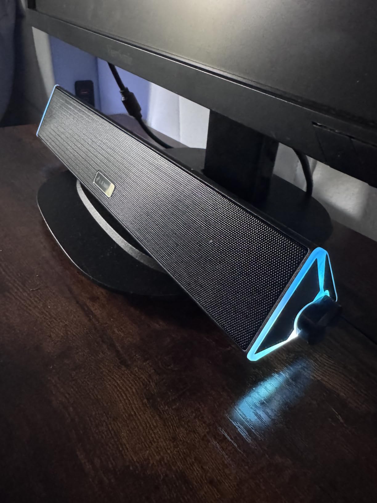 LENRUE Computer Speakers for Desktop,PC Speakers with Single USB for Power and Stereo Sound,Touch Lights Gaming Speakers Sound bar for Desktop PC Laptop(USB-C Adapter Included) customer photo 1
