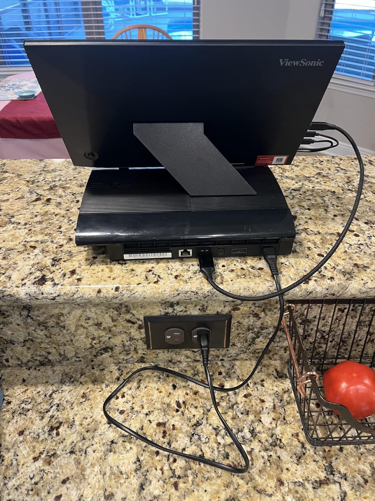 ViewSonic VA1653 16 Inch 1080p Portable Monitor, IPS Display with Eye Care for Easy Second Screen Productivity, Built-in Stand, USB-C, Mini HDMI, and Protective Case customer photo 2