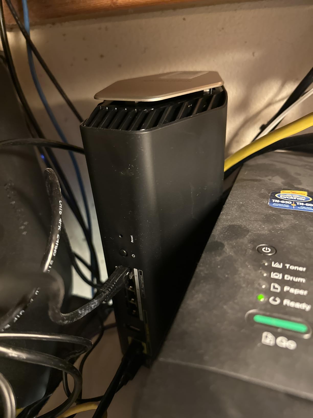 NETGEAR Nighthawk WiFi 7 Router (BE17000) - Router Only, 17 Gbps Wireless Speed, 10 Gig Internet Port, Tri-Band for Gaming, Covers 3,300 sq. ft., 150 Devices, VPN - Free Expert Help customer photo 2