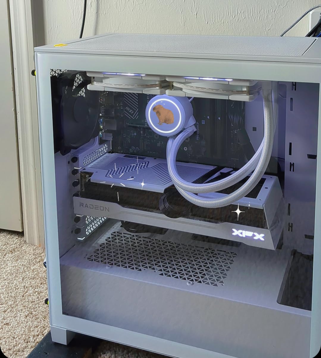 XFX Swift AMD Radeon RX 9070XT Triple Fan White Gaming Edition with 16GB GDDR6 HDMI 3xDP, AMD RDNA 4 RX-97TSWF3W9 customer photo 2