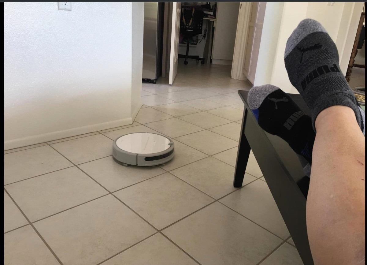 roborock Q10 S5+ Robot Vacuum and Mop, 10,000Pa Suction | Upgraded from Q8 max+, 70-Day Self-Emptying, Obstacle Avoidance, Sonic Mopping, Dual Anti-Tangle Design, Auto Mop Lift, Black customer photo 1