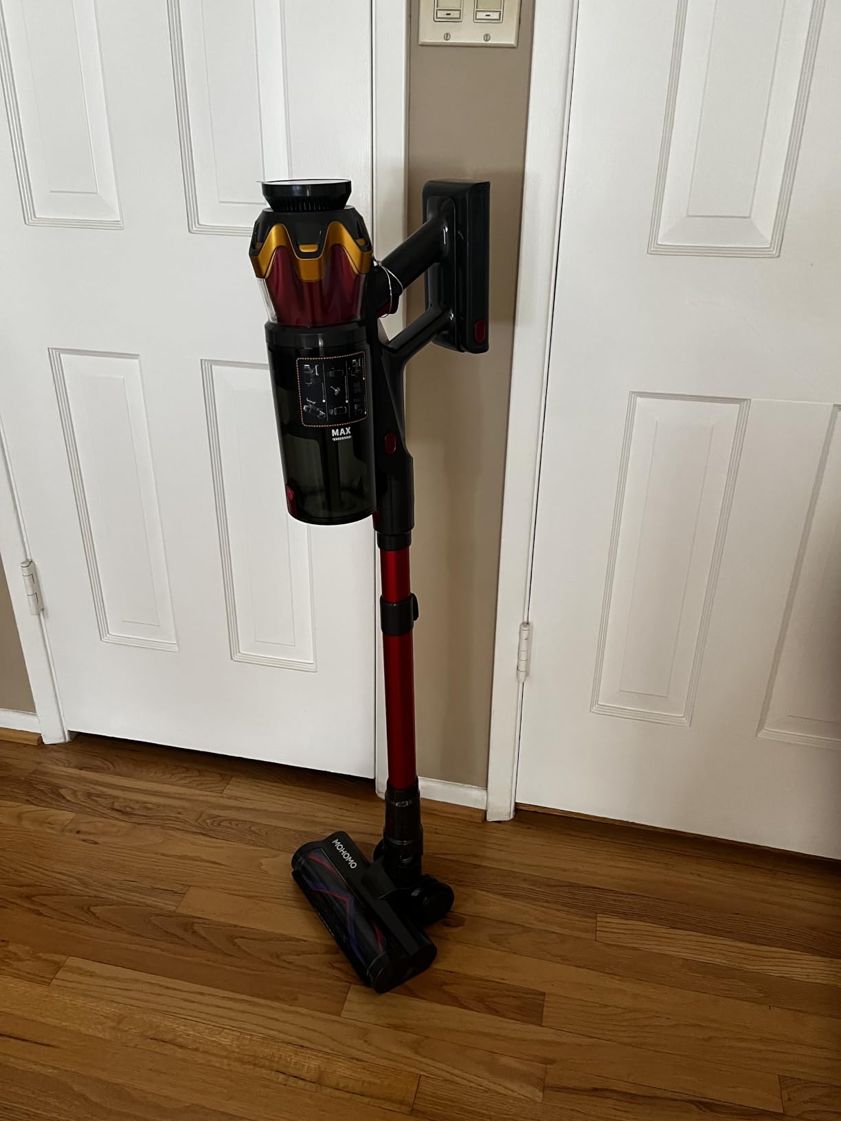 Cordless Vacuum Cleaner, 650W/55KPa 70Mins Vacuum Cleaners for Home, Self-Standing Stick Vacuum with Anti-Tangle Brush & OLED Touch Screen, Vacuum Cleaner for Hardwood Floors, Carpet, Pet Hair, Car (Red) customer photo 2
