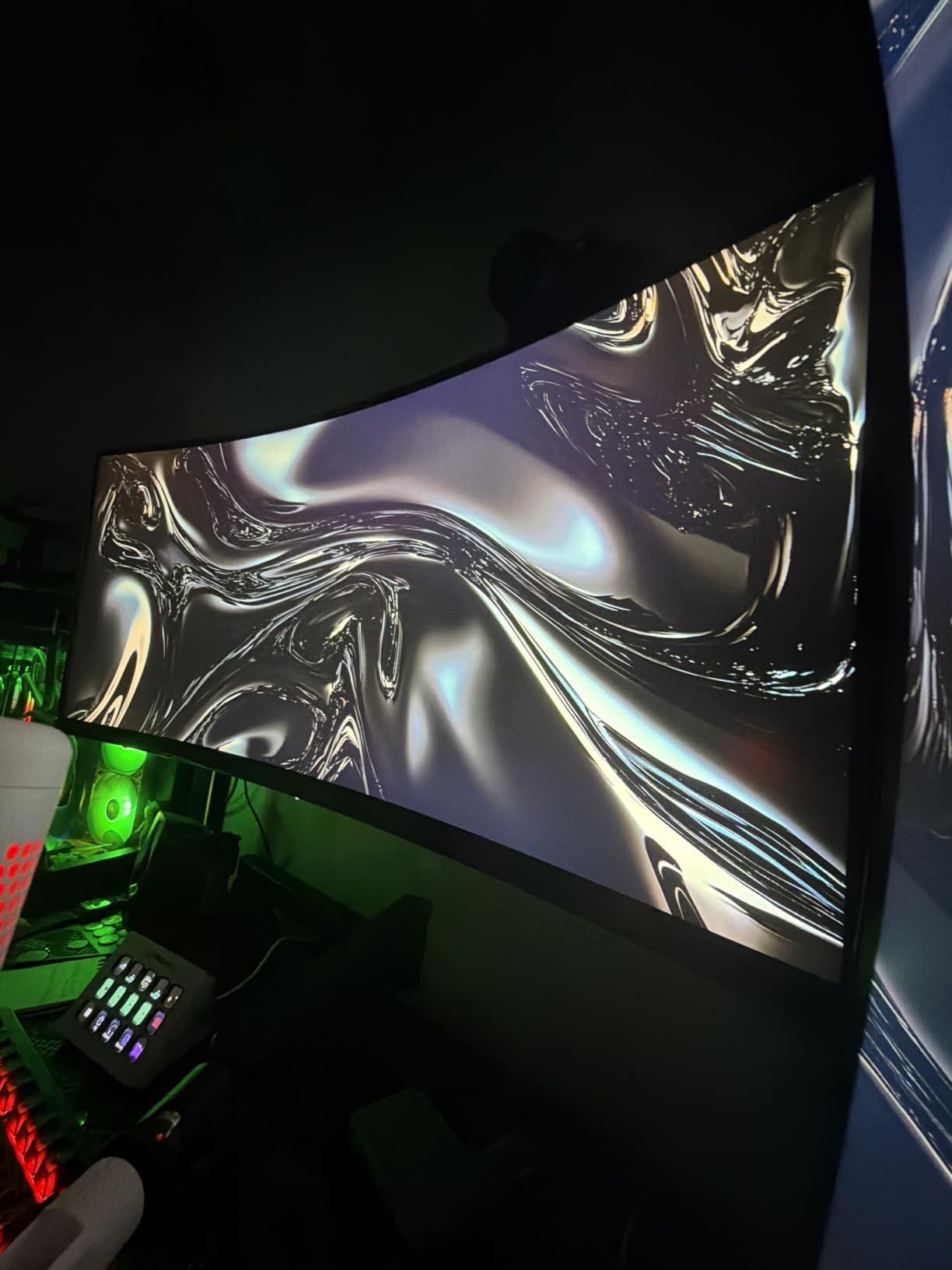 ASUS TUF Gaming 34-inch 1440P Ultrawide Curved Monitor - 250Hz, 0.5ms, FastIPS, FreeSync Premium, Extreme Low Motion Blur, Display HDR400, 95% DCI-P3 customer photo 2