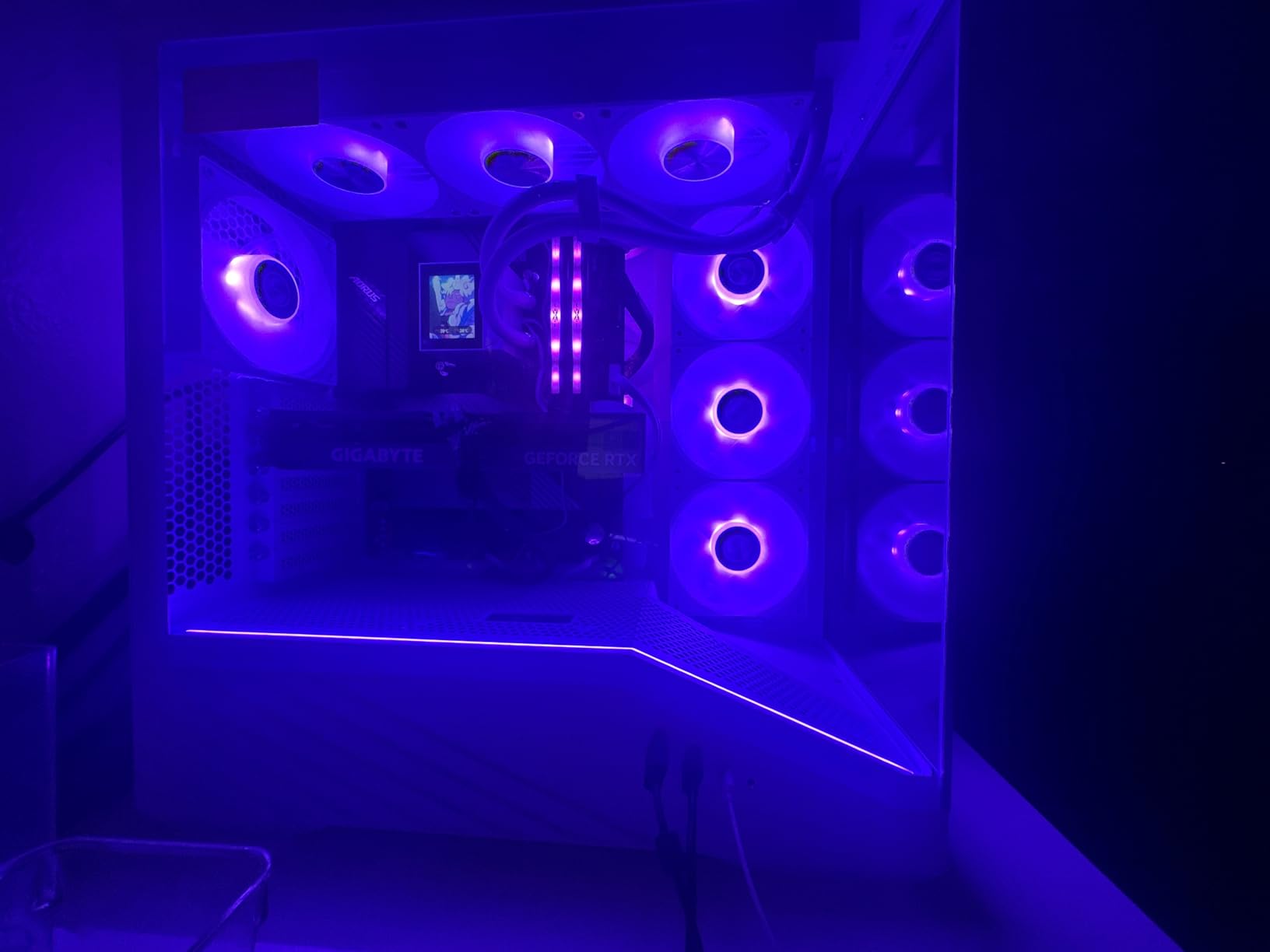 Lian Li Vector V100 ATX Mid-Tower PC Case with 4 ARGB PWM Fans, Black | Side I/O USB-C | Dust Filter | Support 420mm GPUs & 360mm Radiator | Included GPU Bracket | LED & Display Platform (V100RX) customer photo 1