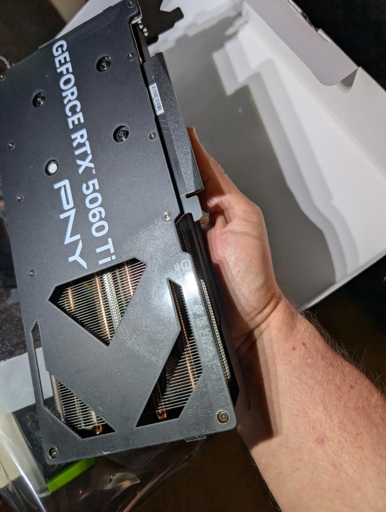 PNY NVIDIA GeForce RTX 5060 Ti OC Dual Fan, Graphics Card (8GB GDDR7, 128-bit, Boost Speed: 2692 MHz, SFF-Ready, PCIe 5.0, HDMI/DP 2.1, 2-Slot, NVIDIA Blackwell Architecture, DLSS 4) customer photo 2