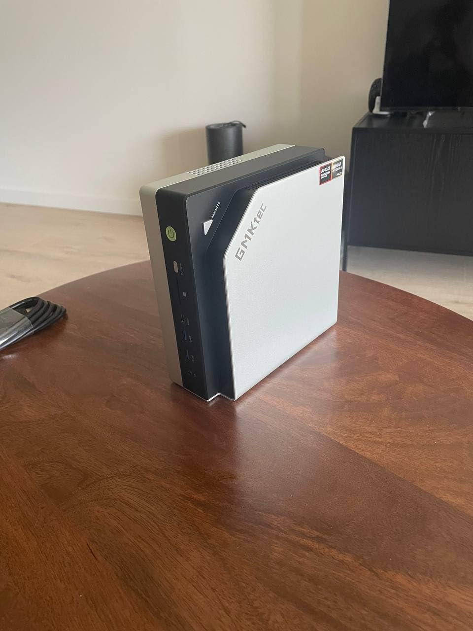 GMKtec EVO-X2 AI Mini PC AMD Ryzen AI Max+ 395 Up to 5.1GHz, 16C/32T | 64GB LPDDR5X 8000MHz (8GB*8) 1TB PCIe 4.0 SSD, Quad Screen 8K Display, WiFi 7, USB4, SD Card Reader 4.0 customer photo 1