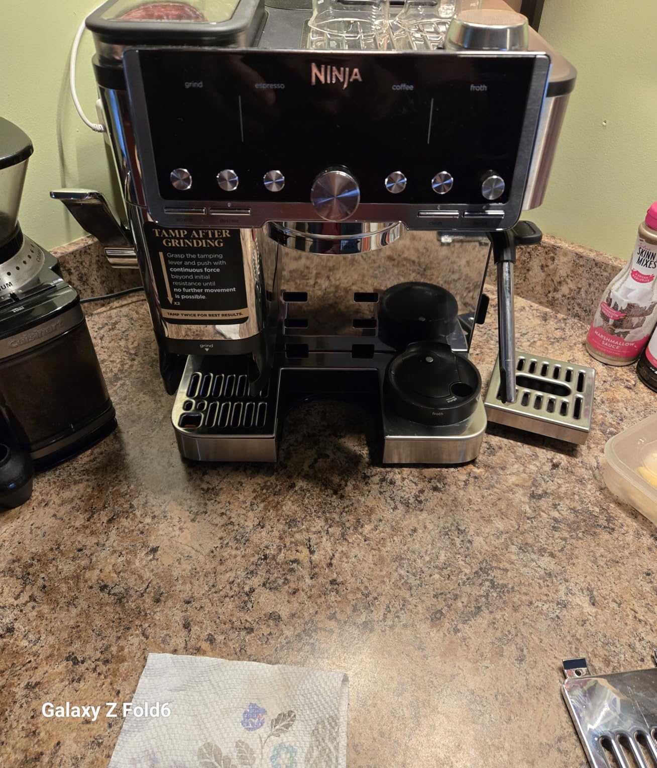 Ninja Luxe Cafe Pro Series, Espresso, Cold Brew, Hot Water, ES701 | Drip Coffee, Integrated Tamper, Built-in Grinder, Hands-Free Frother for Cappuccinos, Lattes, Americanos, Dairy or Non-Dairy customer photo 2