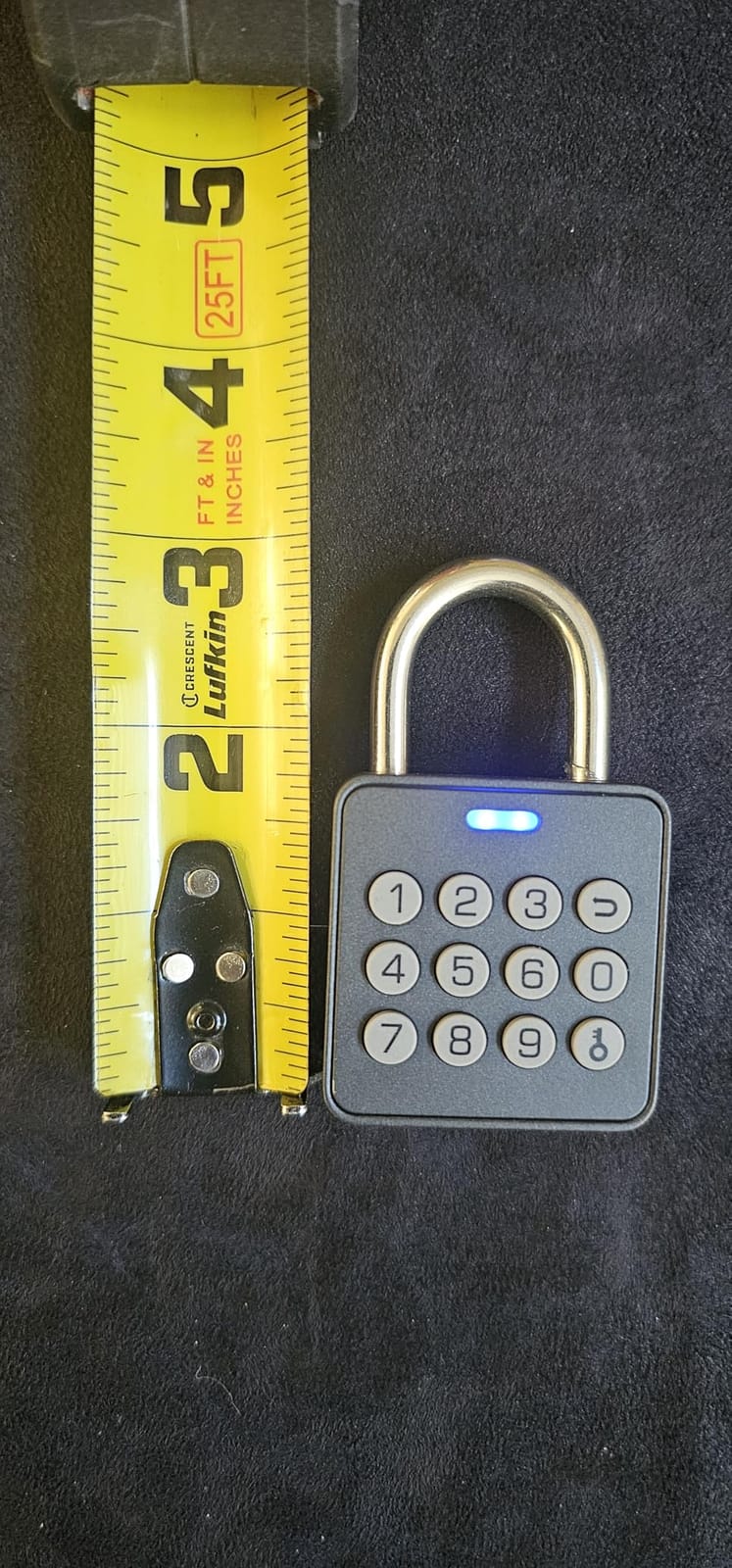 Eseesmart Fingerprint Locker Lock with Code, Combination Padlock Smart Fingerprint Biometric Keyless Combo Lock Waterproof for Outdoor Fence Gate Shed Gym School Locker Storage customer photo 1