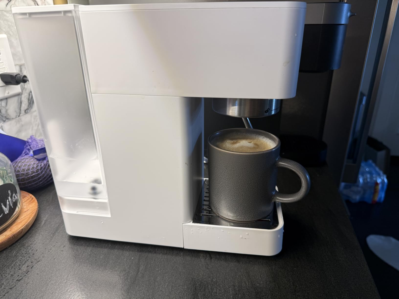 AMZCHEF Compact Espresso Machine 20 Bar, Americano, Latte & Cappuccino, One-Touch Brewing, 30s Heat-Up, PID Control, 50oz Tank, White customer photo 2