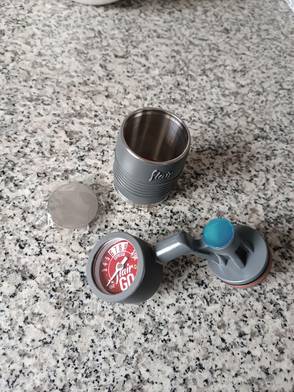 Flair 2GO: Portable, Collapsible Lever Espresso Machine for 9 BAR Espresso Anywhere (Grounds Model) customer photo 2