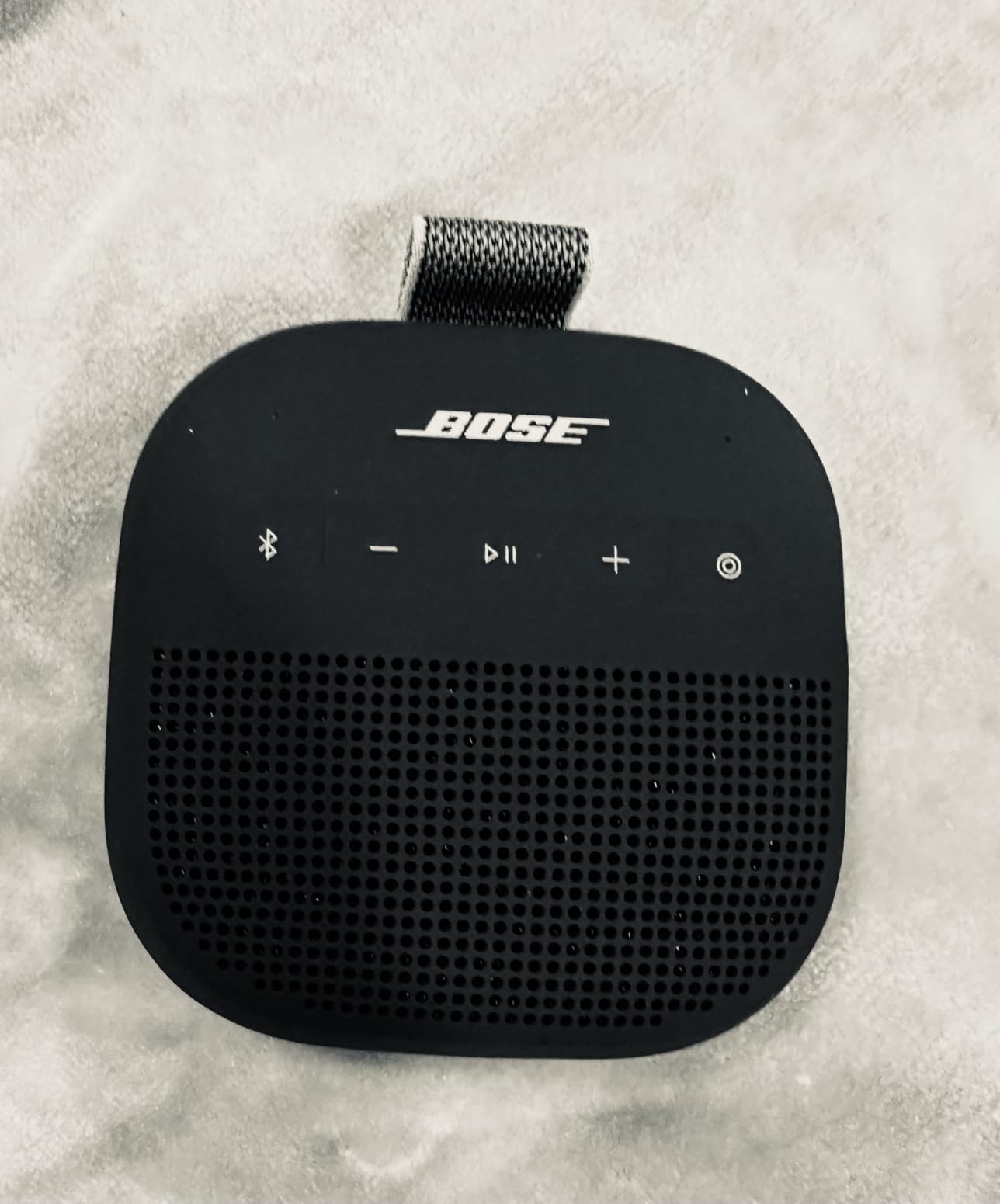Bose SoundLink Micro Portable Bluetooth Speaker (2nd Gen), Wireless Outdoor Speaker, Up to 12 Hours Battery Life, Waterproof and Dustproof, Sandstone customer photo 2