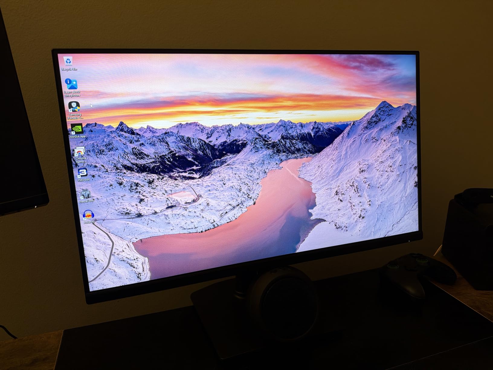 KTC 27 Inch 240Hz Gaming Monitor, FHD 1080p Fast IPS, Adaptive Sync, H27F7 | HDR, Height Pivot Tilt Adjustable, Vesa Mount, HDMI/DP customer photo 2