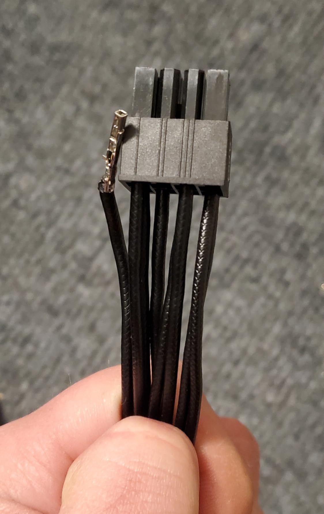 CORSAIR RM850x ATX 3.1 PCIe 5.1 Ready Fully Modular 850W Power Supply - Low-Noise, Cybenetics Gold Efficiency, Native 12V-2x6 Connector - Black customer photo 1