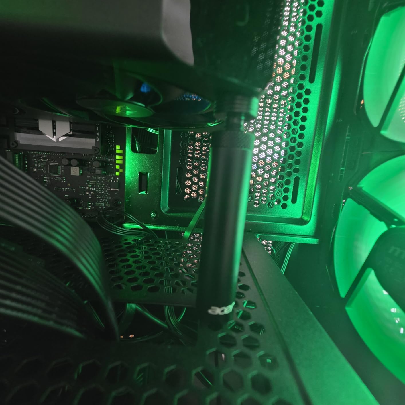 acer GPU Support Bracket, GPU Sag Bracket, Graphics Card GPU Stand with Magnet & Non-Slip Base, Video Card Holder (L, 70-120mm) customer photo 2