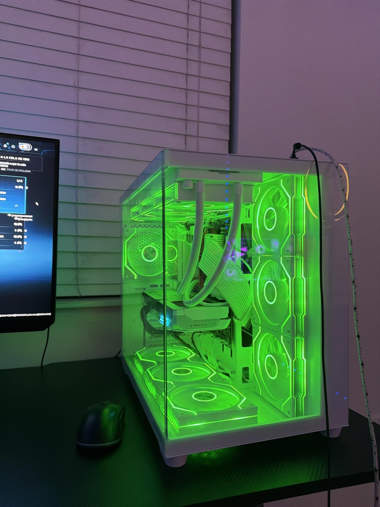 MUSETEX Y6 PC Case, Pre-Installed 7 Infinity Mirror PWM ARGB Fans, ATX Mid Tower Computer Case, Gaming PC Case with Type-C, 270 Full View Tempered Glass, White customer photo 1