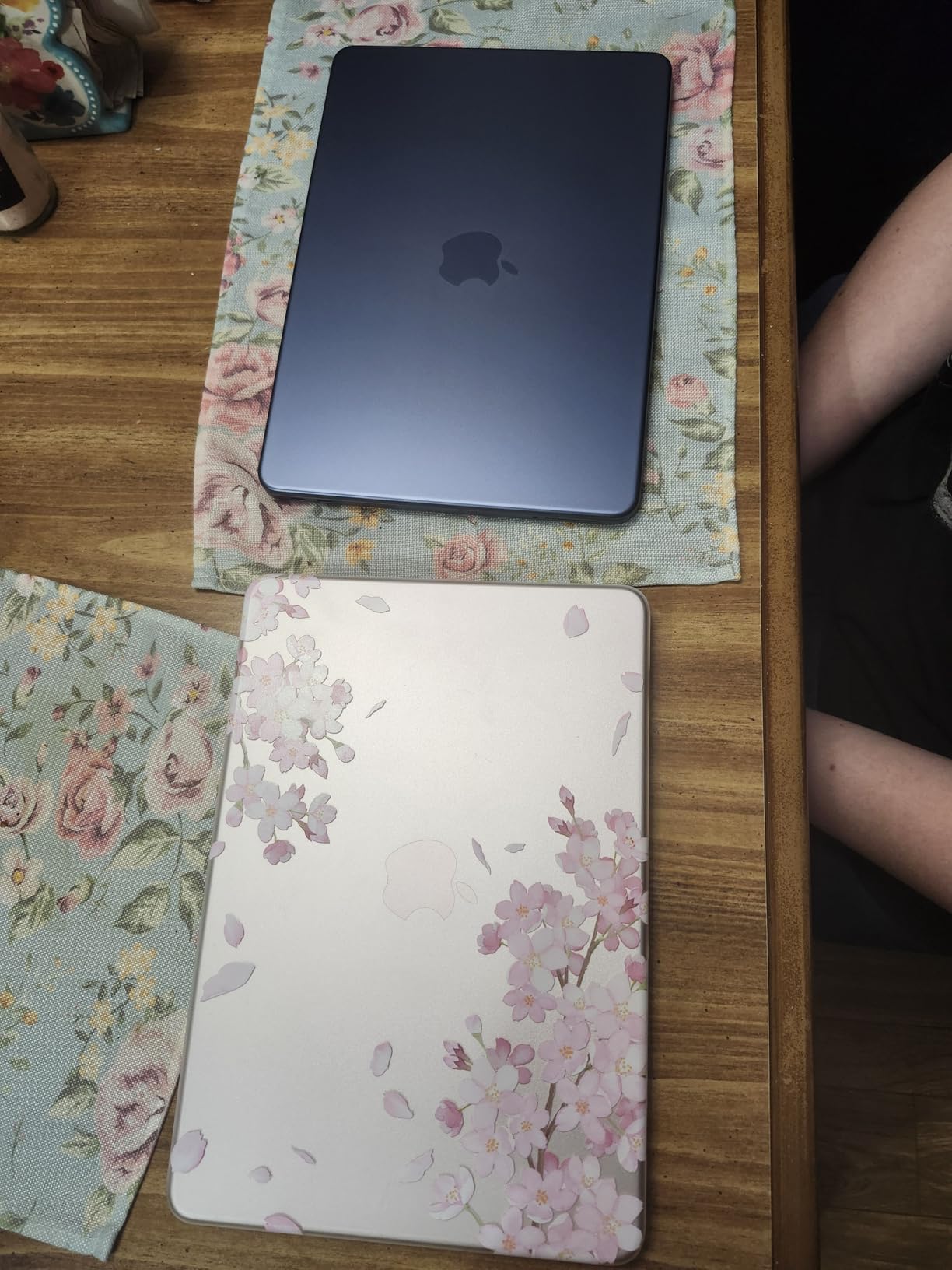Apple 2026 MacBook Neo 13-inch Laptop with A18 Pro chip: Built for AI and Apple Intelligence, Liquid Retina Display, 8GB Unified Memory, 256GB SSD Storage, 1080p FaceTime HD Camera; Indigo customer photo 1