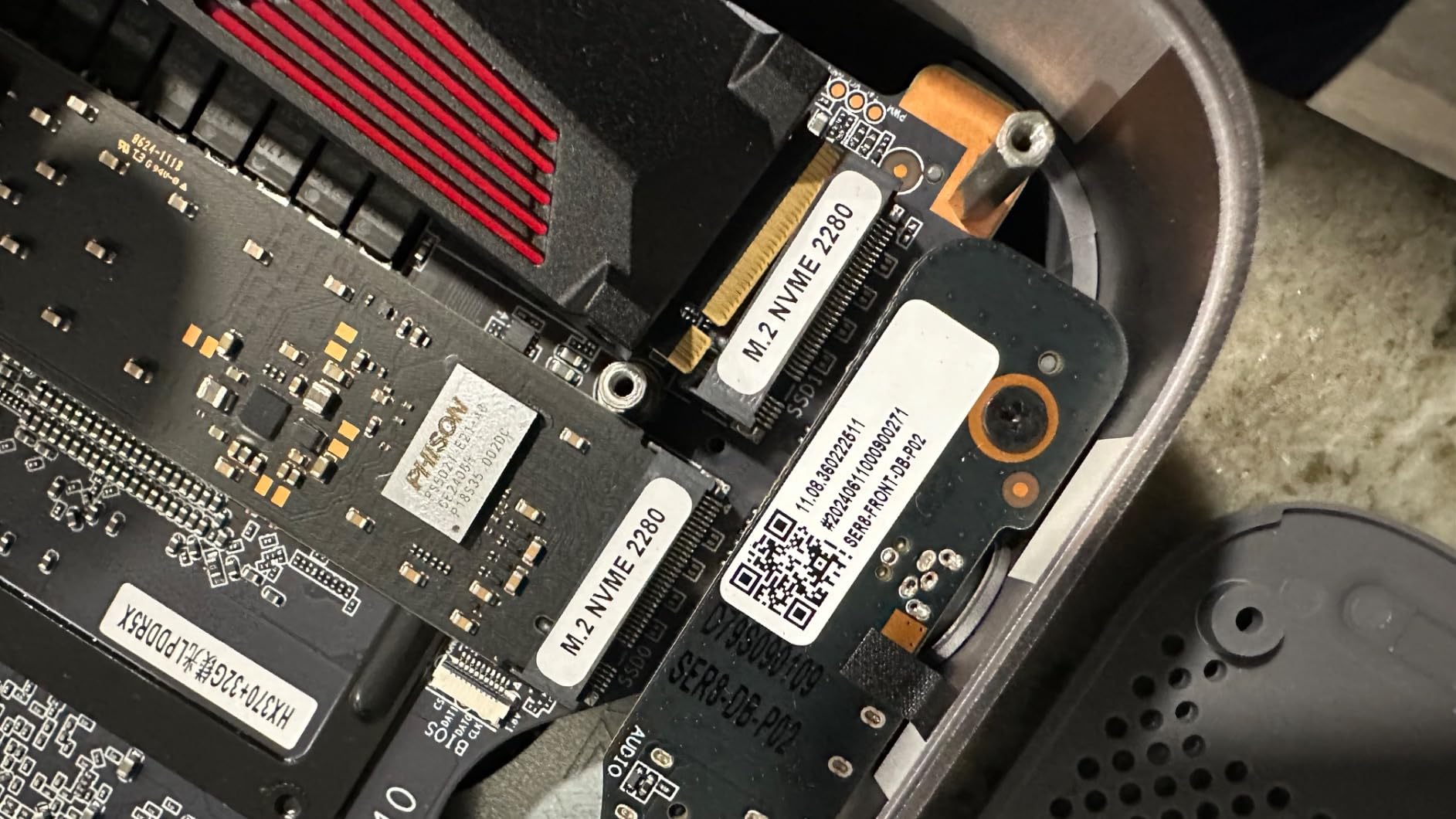 Beelink SER9 Mini PC, AMD Ryzen 7 H 255 (up to 4.9GHz) 8C/16T, 32GB LPDDR5X 1TB NVMe PCIe 4.0 SSD, Mini Desktop Computer 4K Triple Display, BT5.2/WiFi6/WOL customer photo 2