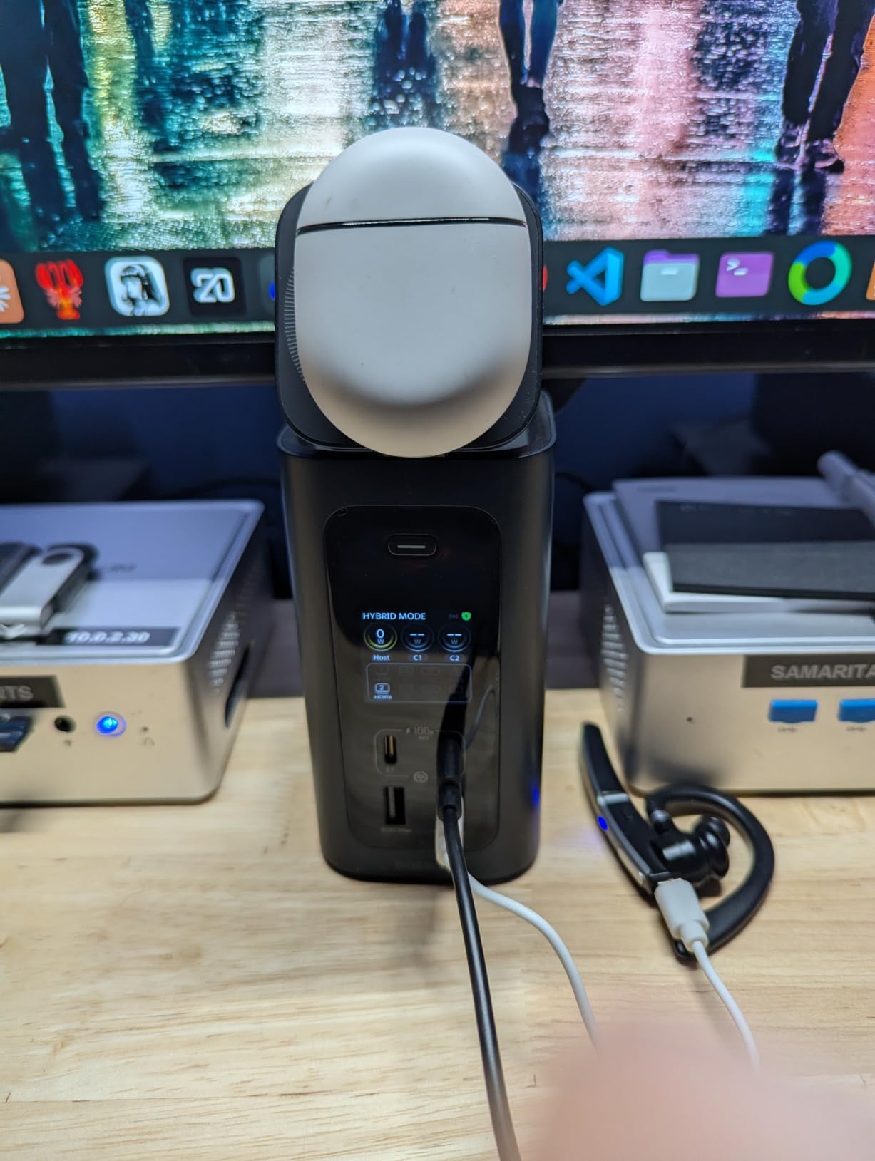 Baseus Spacemate RD1 Pro, 15-in-1 Docking Station with Dual Monitor | 180W GaN Charger, 160W Output for 4 Devices, 25W Qi2.2 Wireless Charging, Smart Display, 4K@120Hz HDMI, 10Gbps USB-C customer photo 1